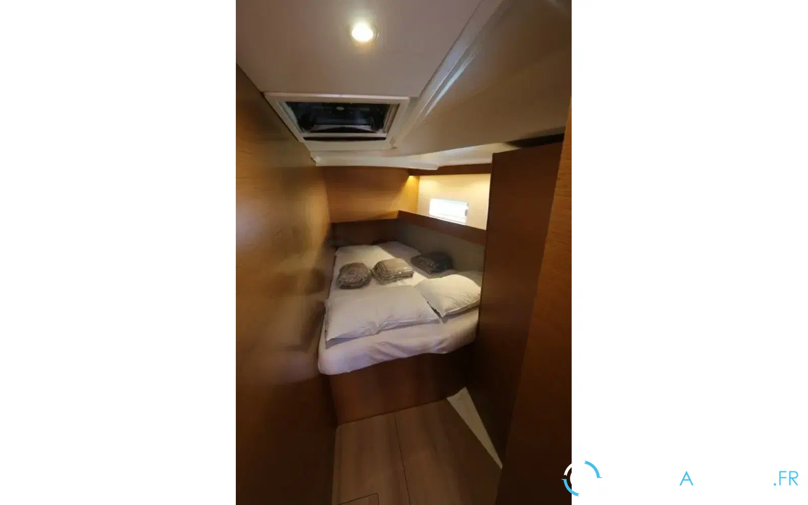 slider 11 Jeanneau Sun Odyssey 490
