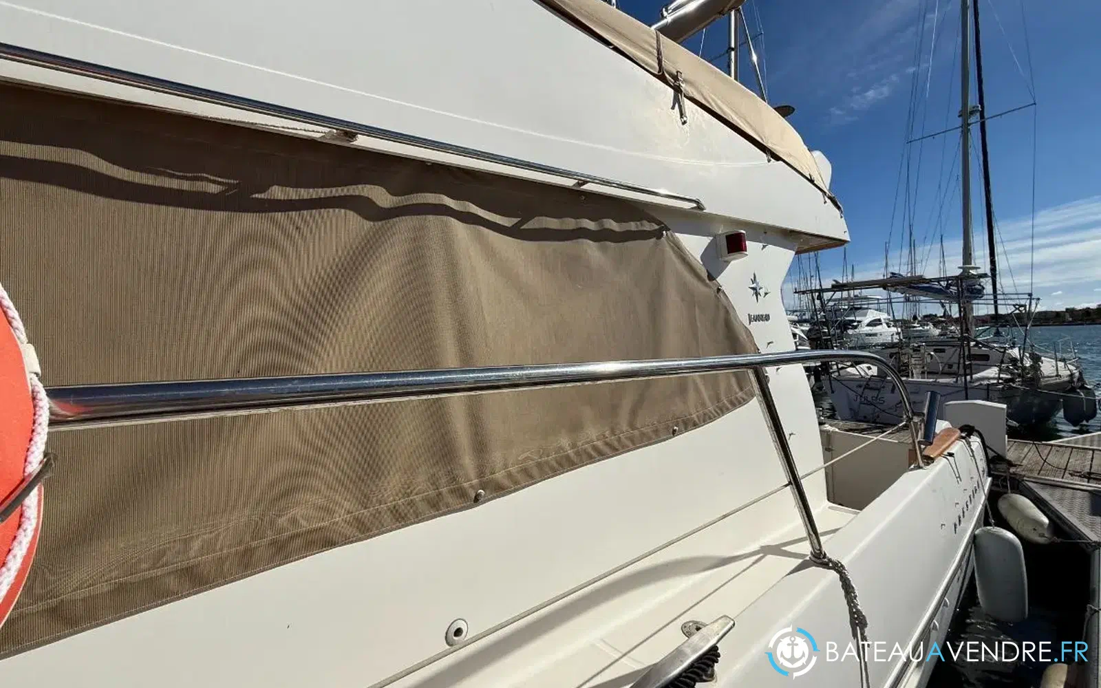 slider 9 Jeanneau Prestige 36