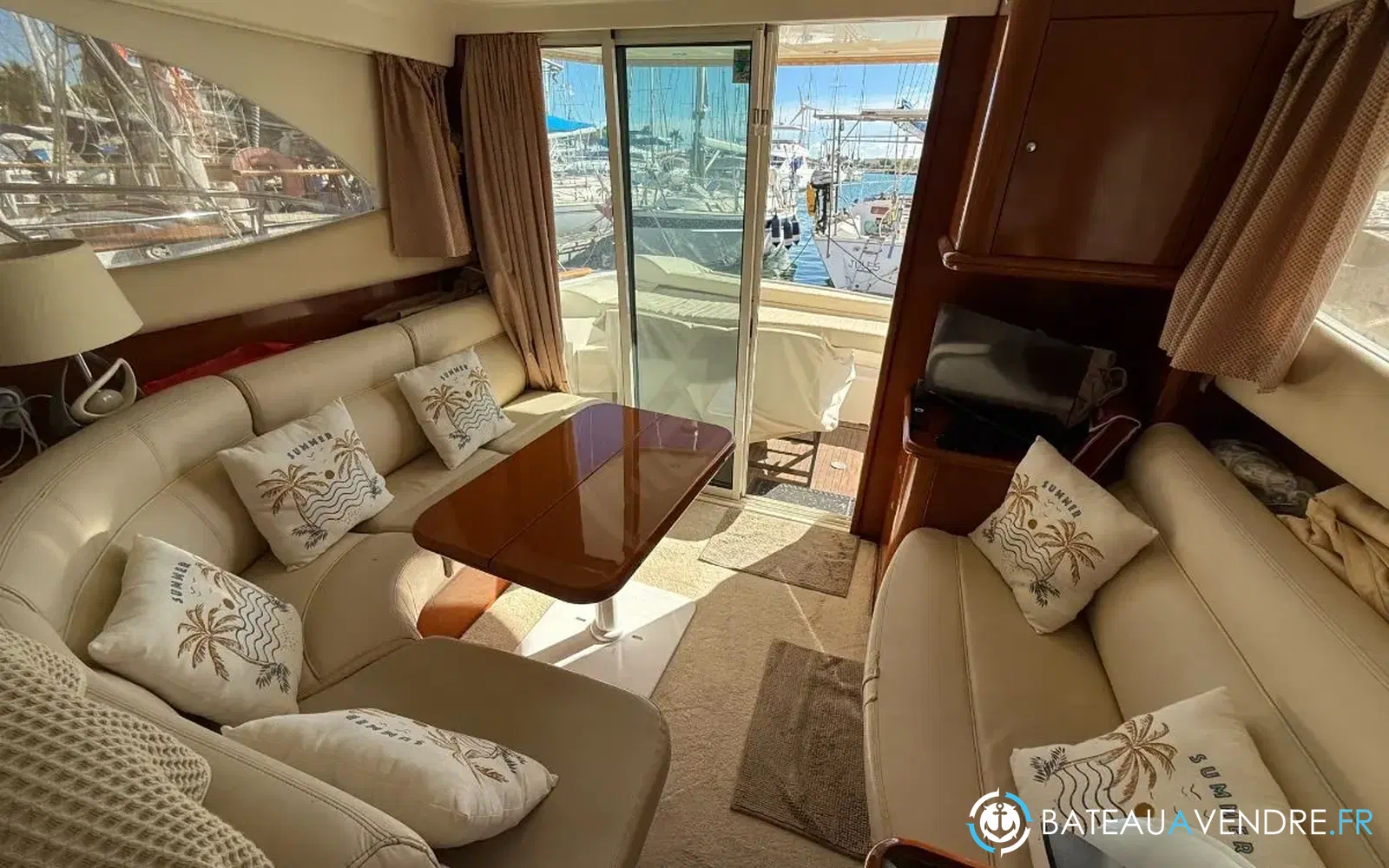 slider 17 Jeanneau Prestige 36