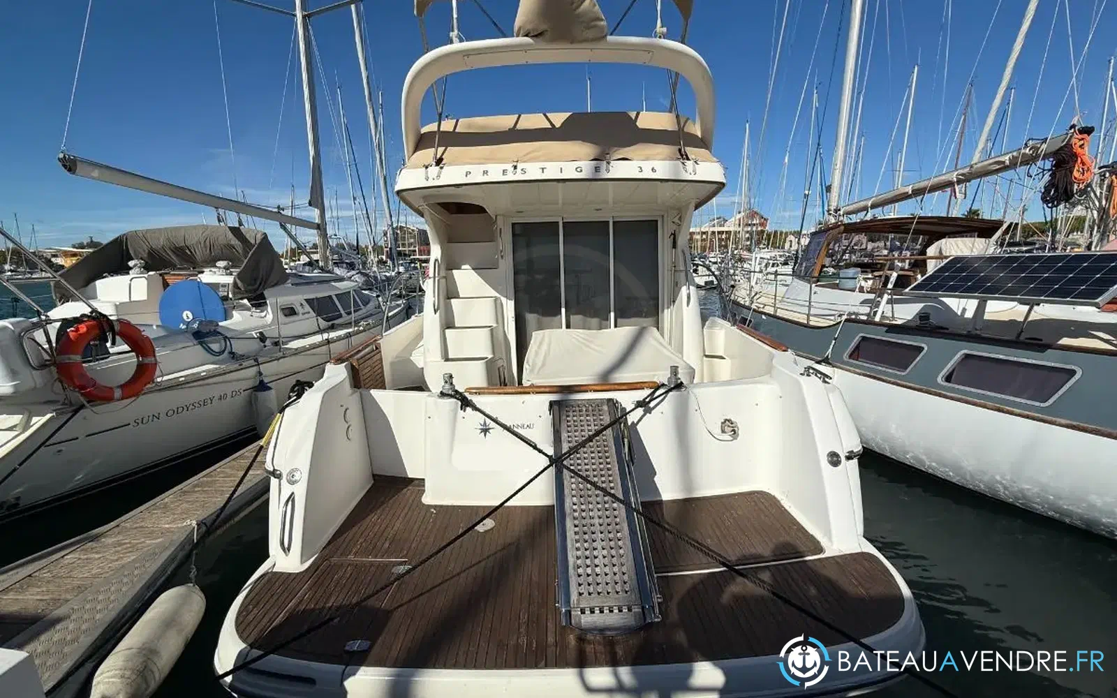 slider 1 Jeanneau Prestige 36