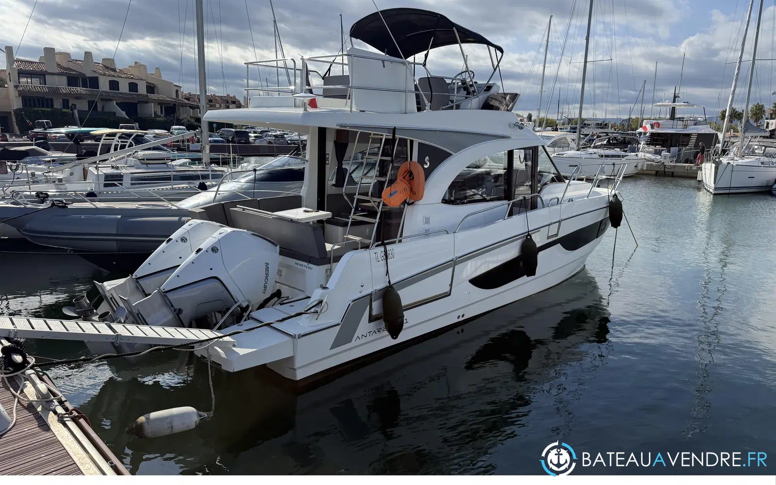 slider 0 Beneteau Antares 11