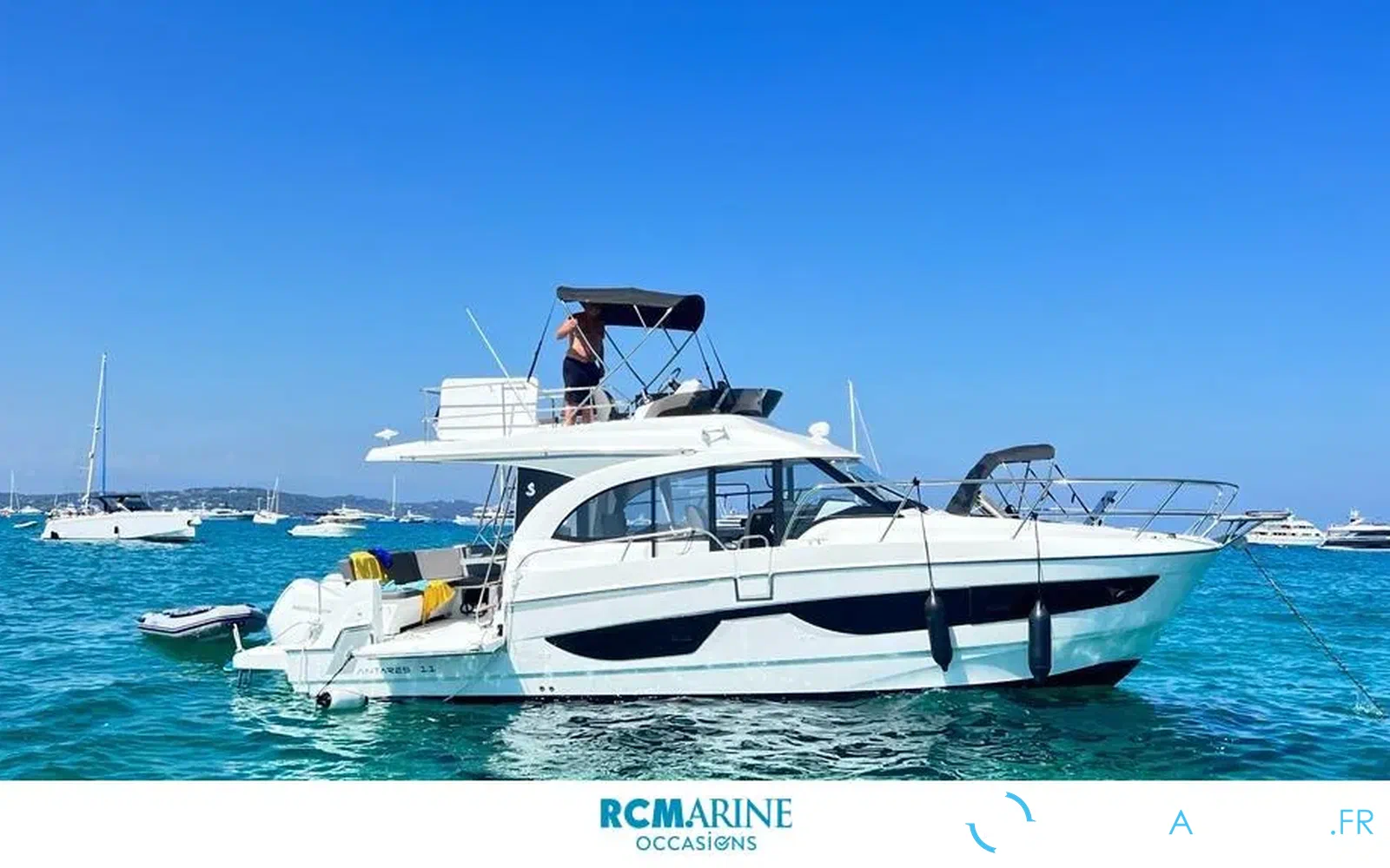 slider 12 Beneteau Antares 11
