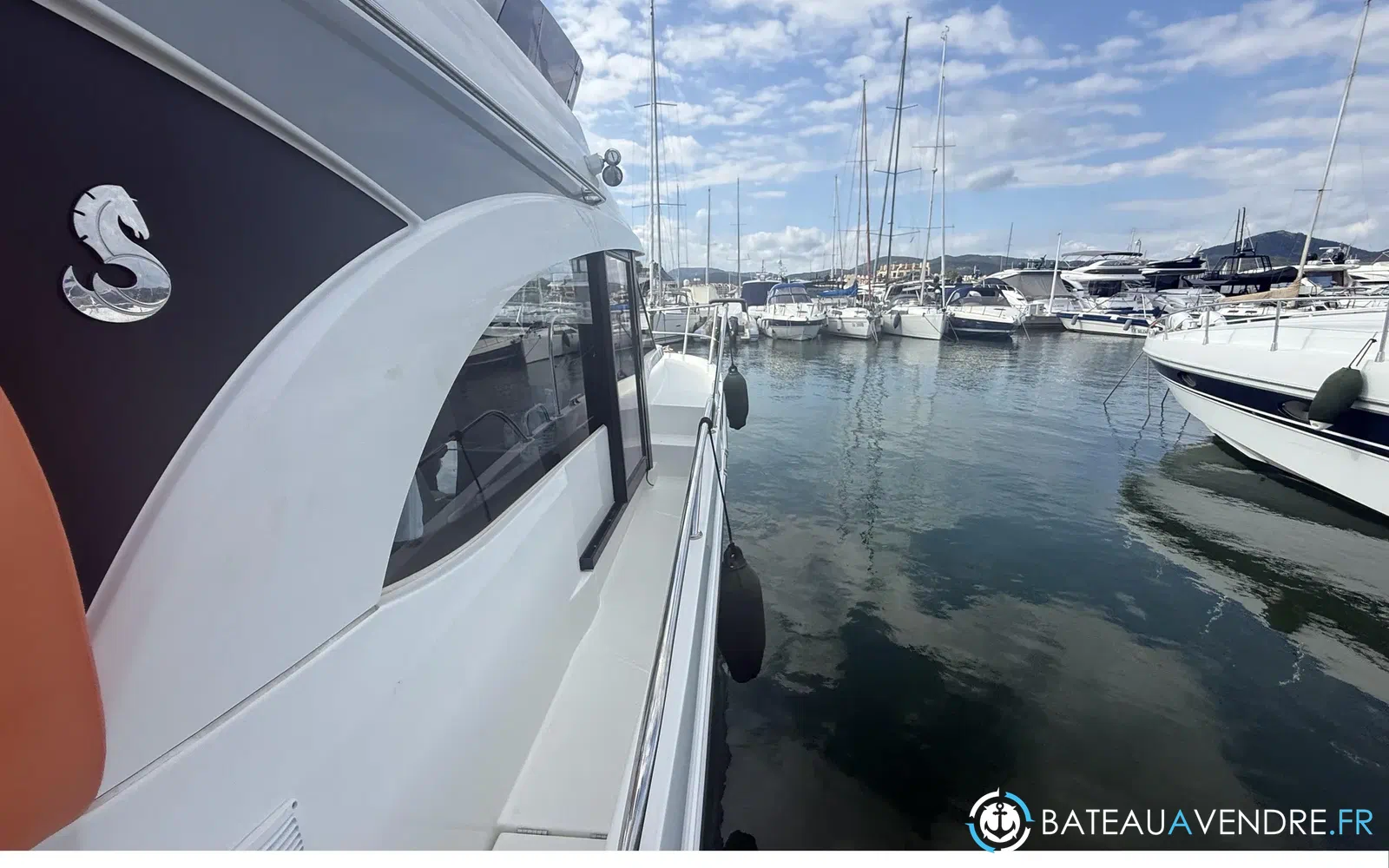 slider 3 Beneteau Antares 11