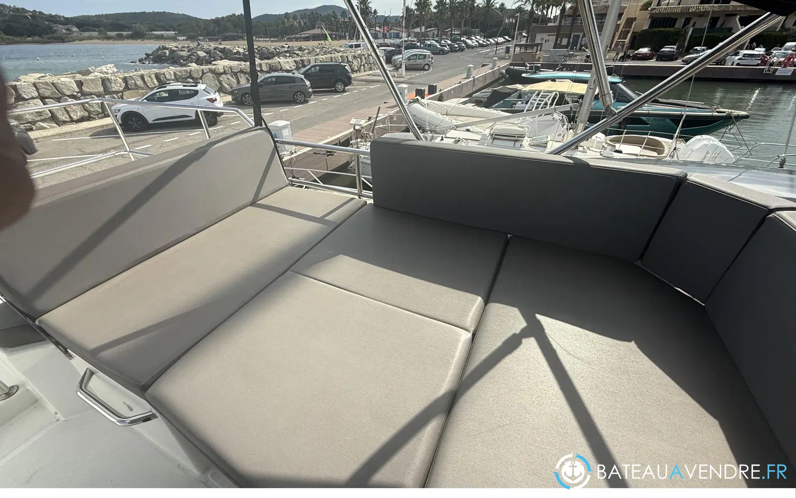 slider 8 Beneteau Antares 11
