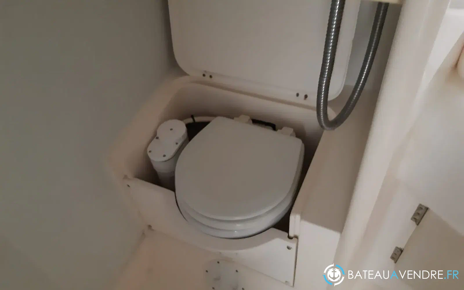 slider 25 Sunseeker Travado 40