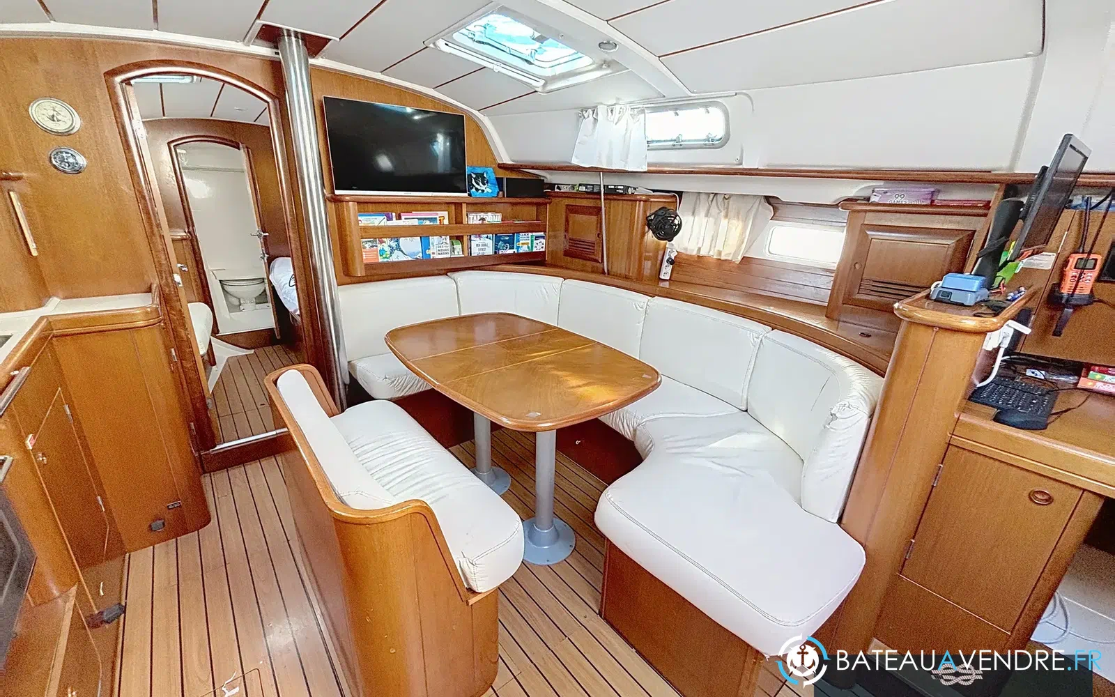 slider 2 Beneteau Oceanis 411