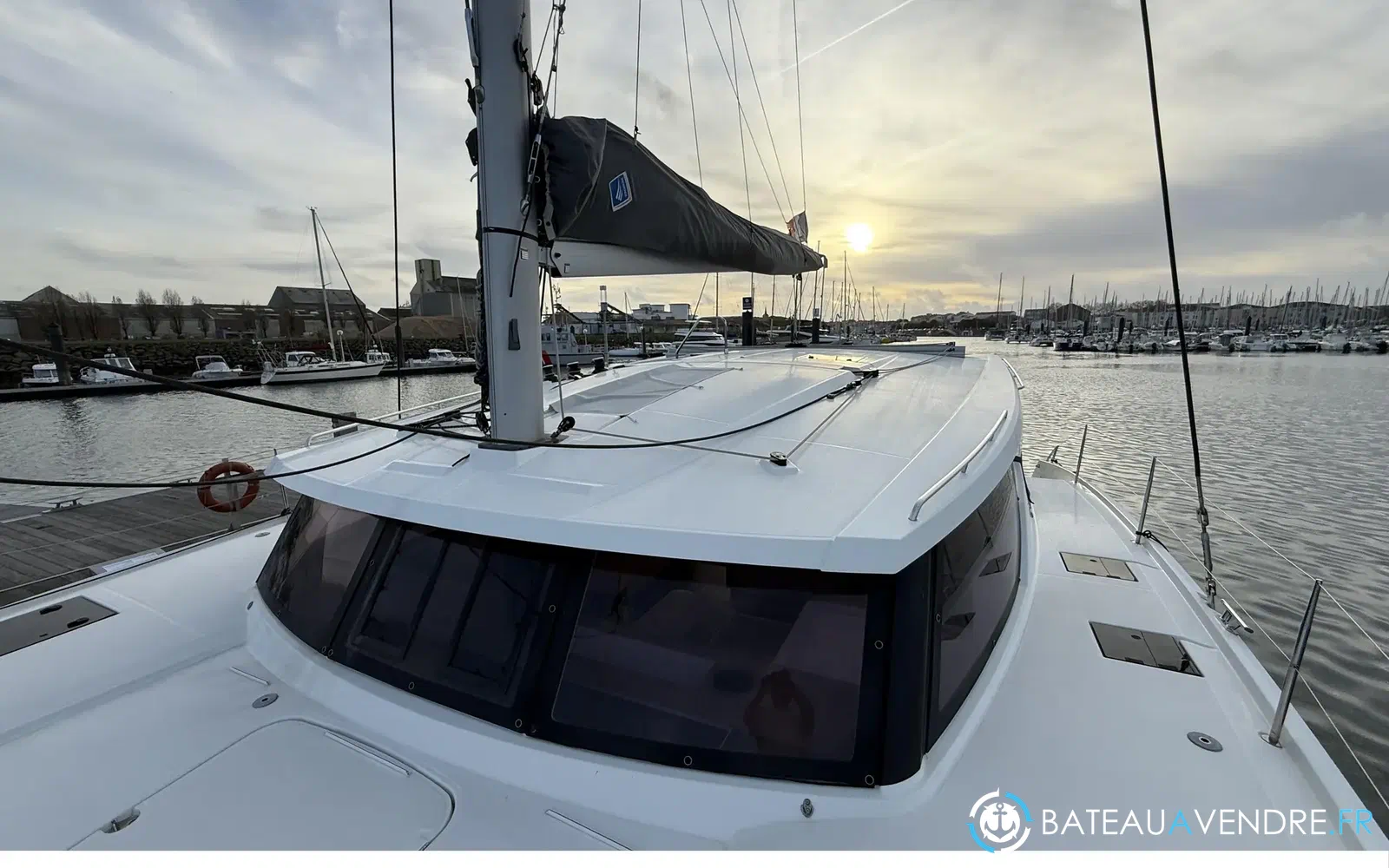 slider 8 Fountaine Pajot Isla 40