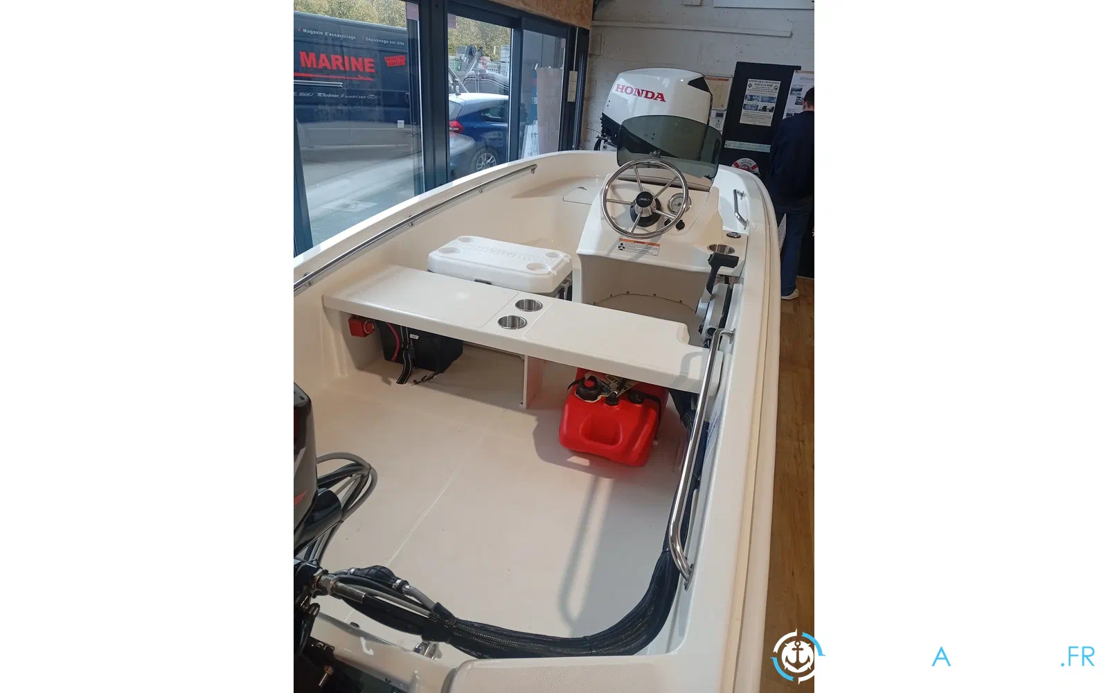 slider 2 Boston Whaler 13 Super Sport
