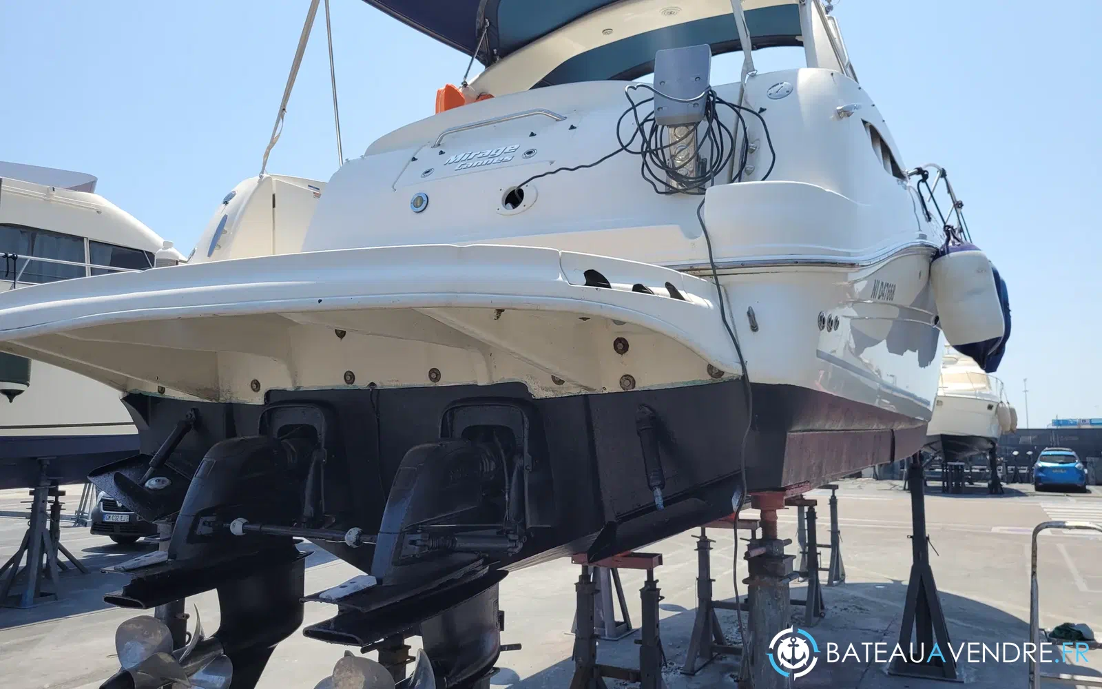 slider 1 Sea Ray 355 Sundancer