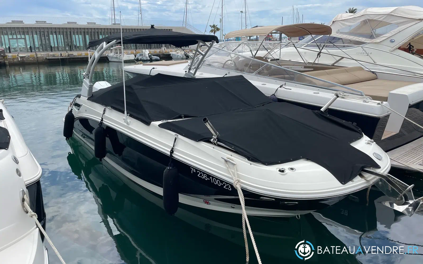 slider 3 Sea Ray 250 SDXE