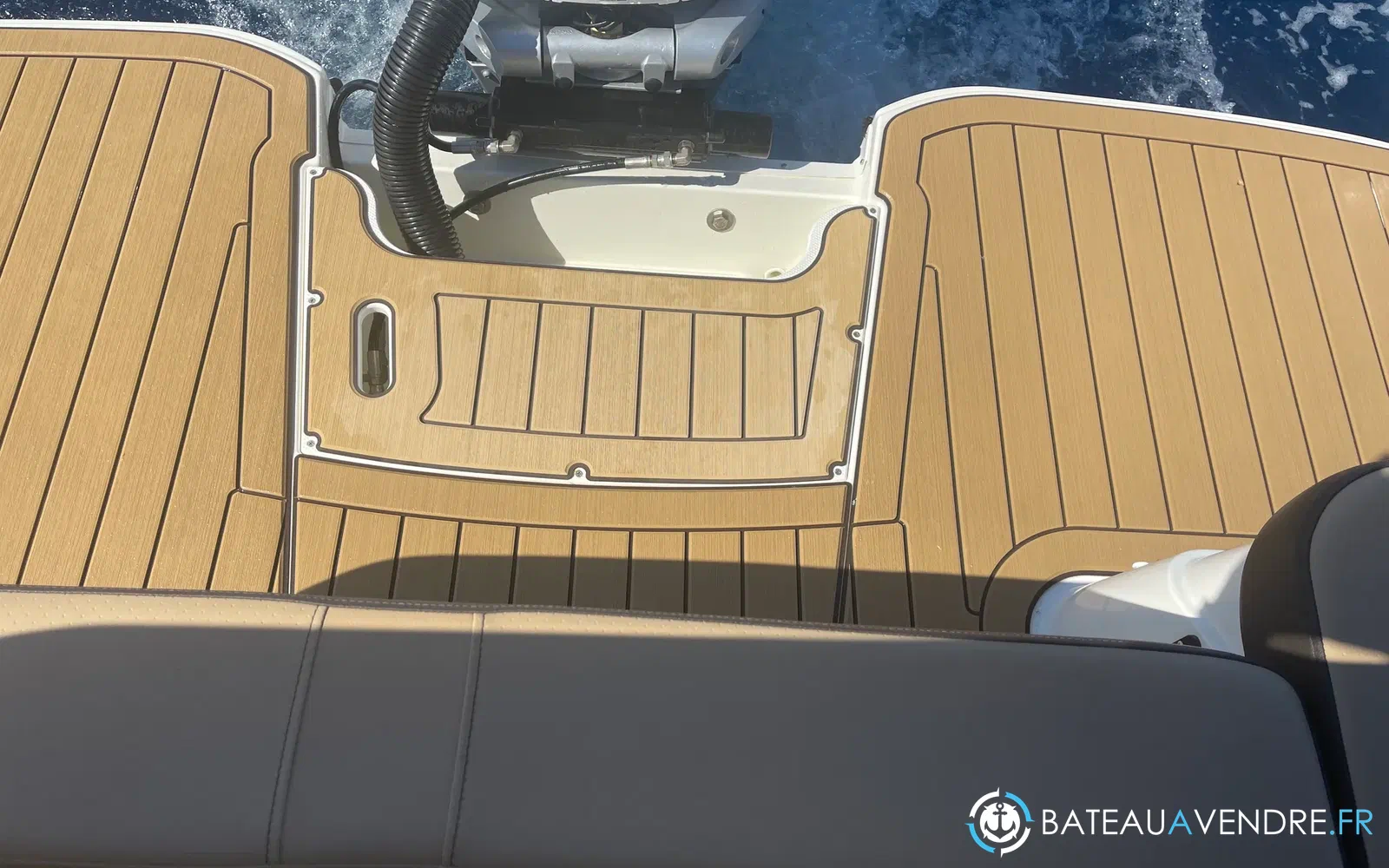 slider 5 Sea Ray 250 SDXE
