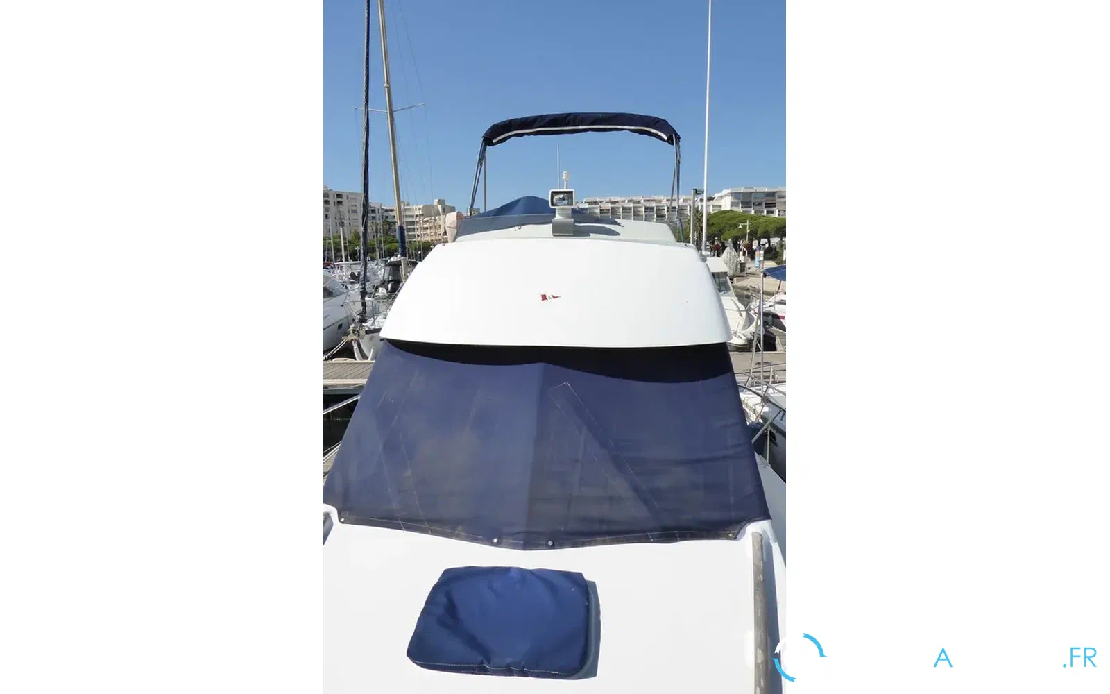 slider 16 Beneteau Antares Serie 9