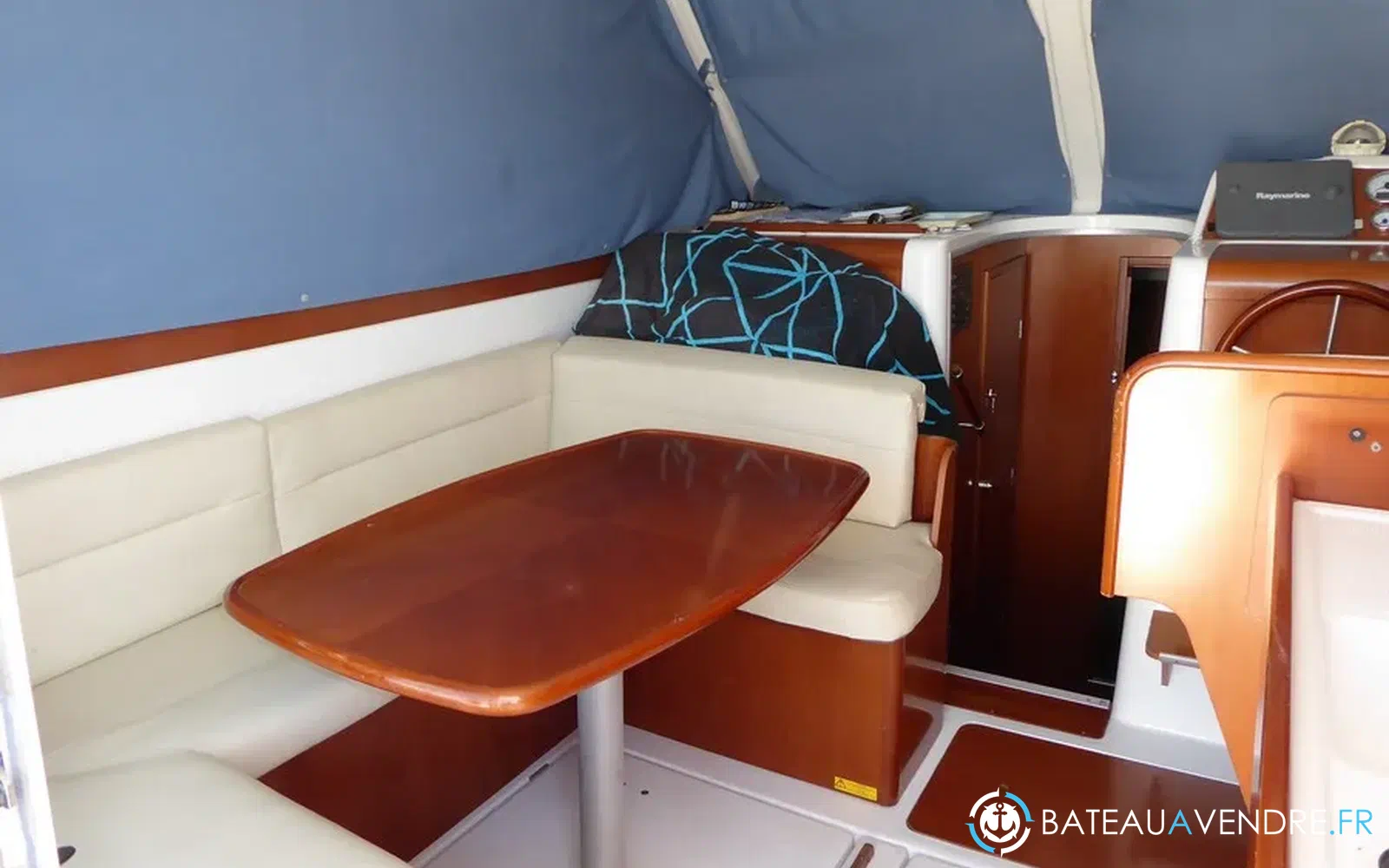 slider 19 Beneteau Antares Serie 9