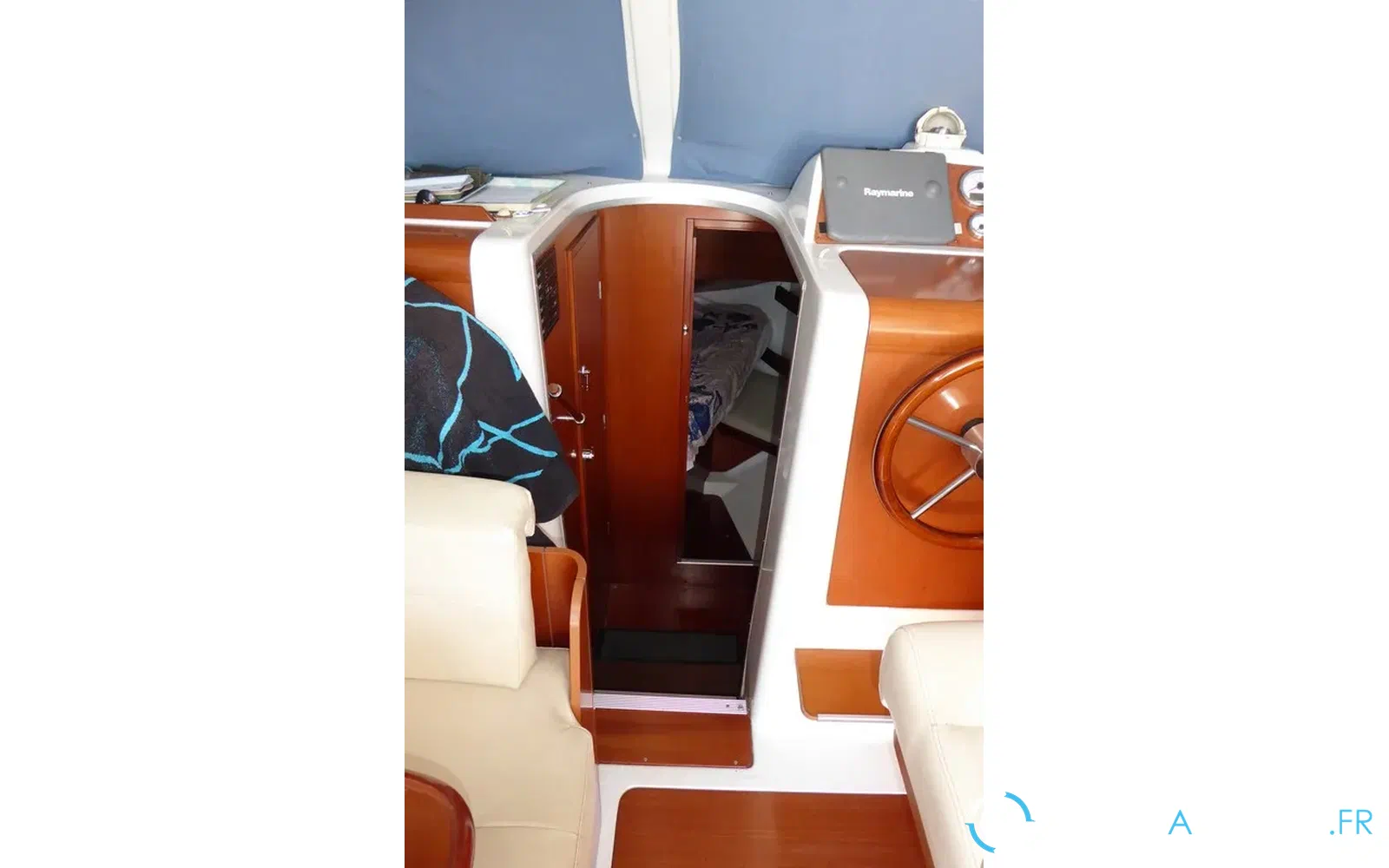 slider 23 Beneteau Antares Serie 9