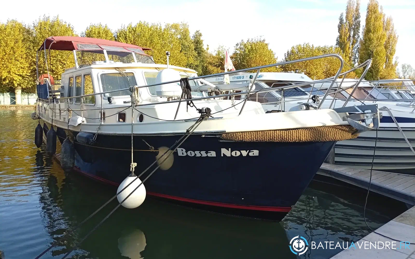 slider 0 Vedette Hollandaise AQUANAUT 1250 AK Catégorie B mer