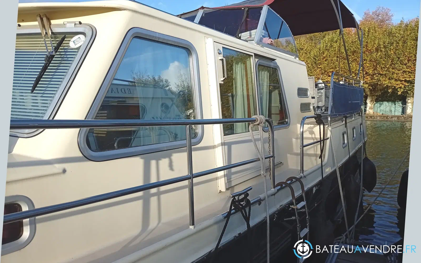 slider 6 Vedette Hollandaise AQUANAUT 1250 AK Catégorie B mer