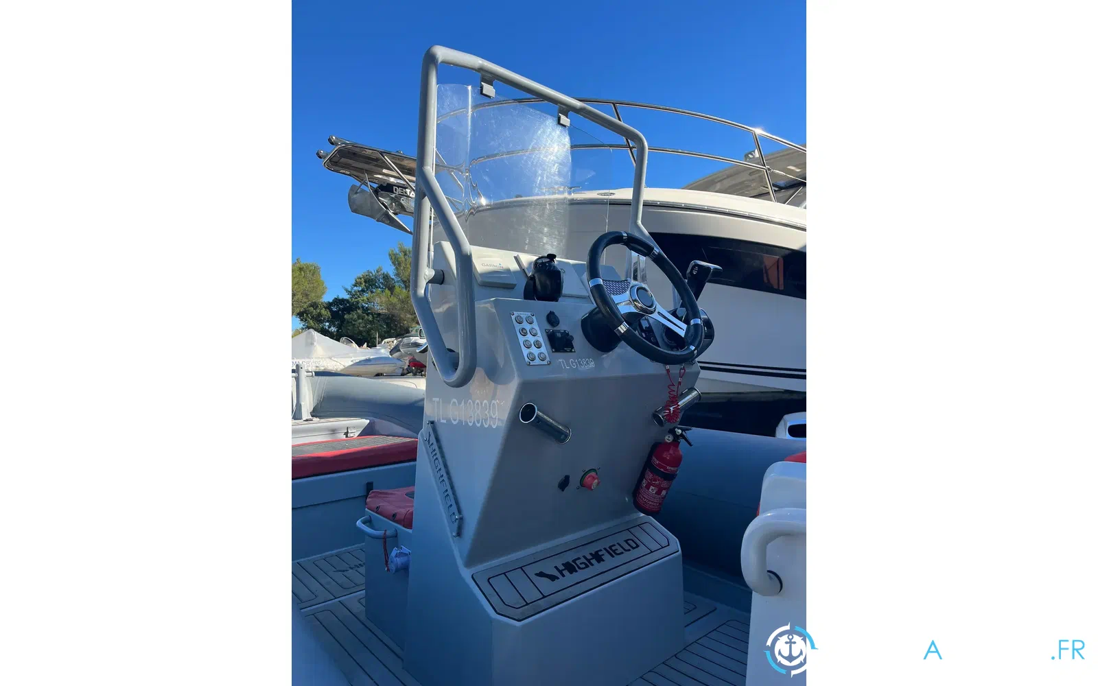 slider 10 Highfield Patrol 600