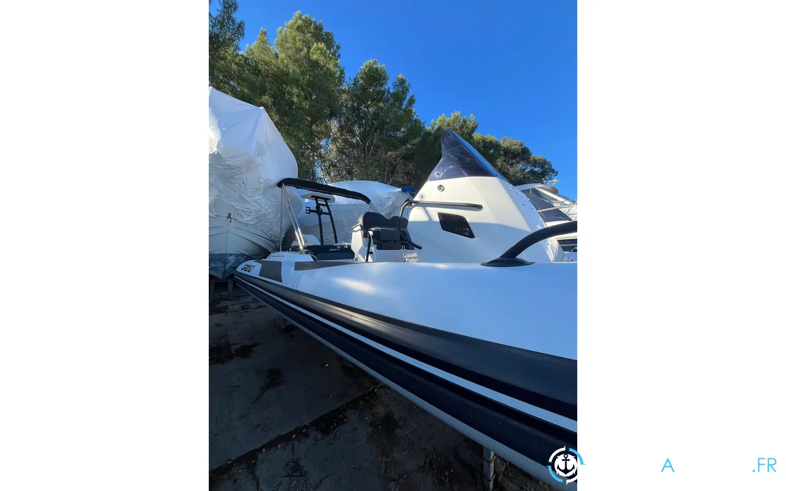 slider 8 Grand Golden Line G750