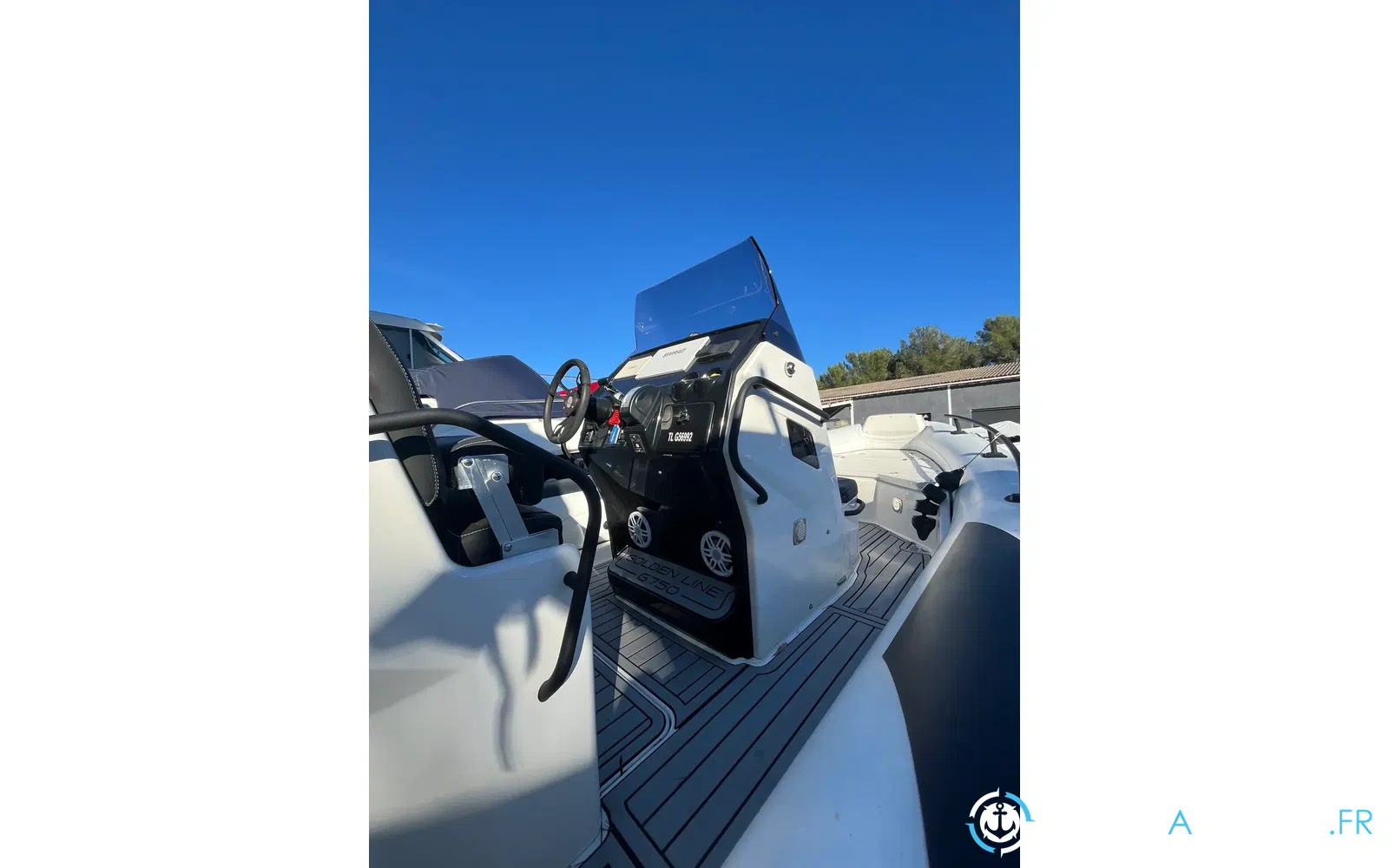slider 2 Grand Golden Line G750
