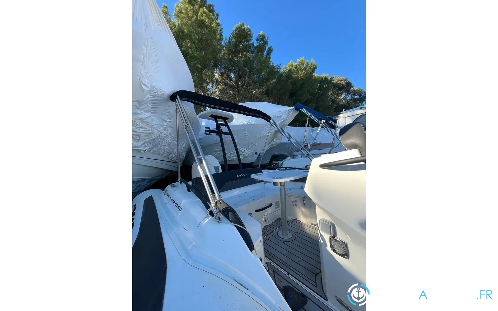 slider 3 Grand Golden Line G750