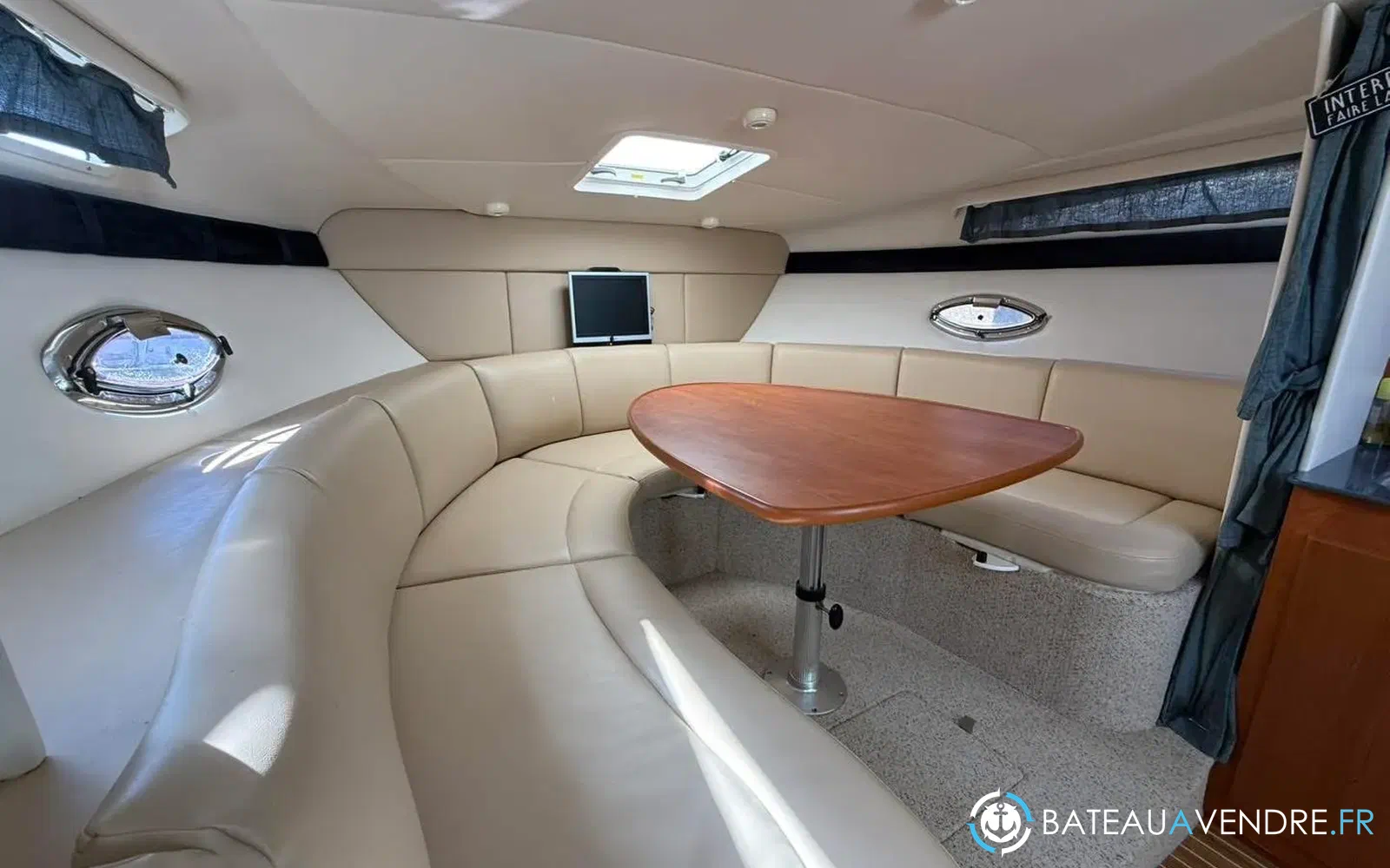 slider 24 Bayliner 325 Sb