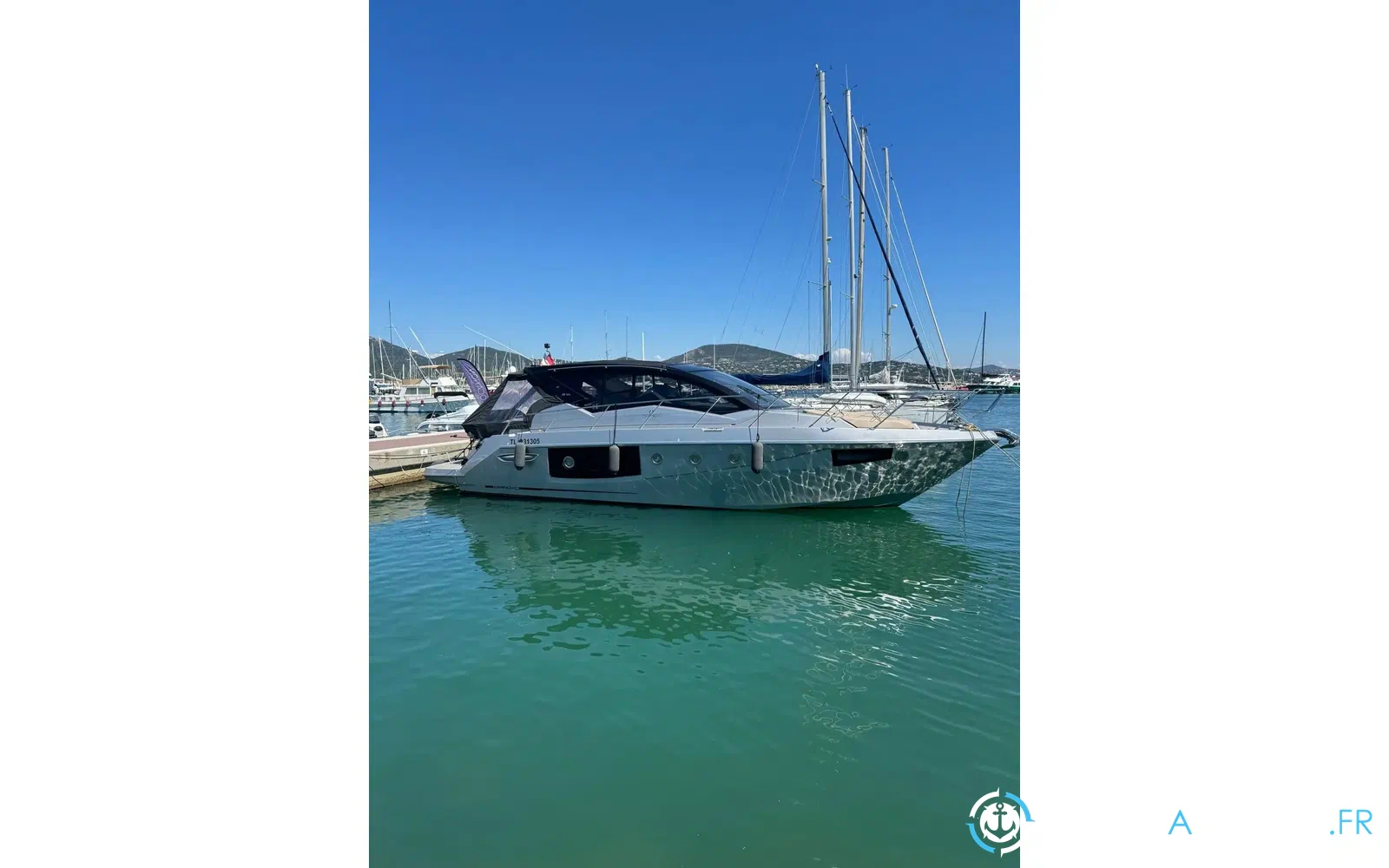 slider 4 Cranchi M 44 Hard Top