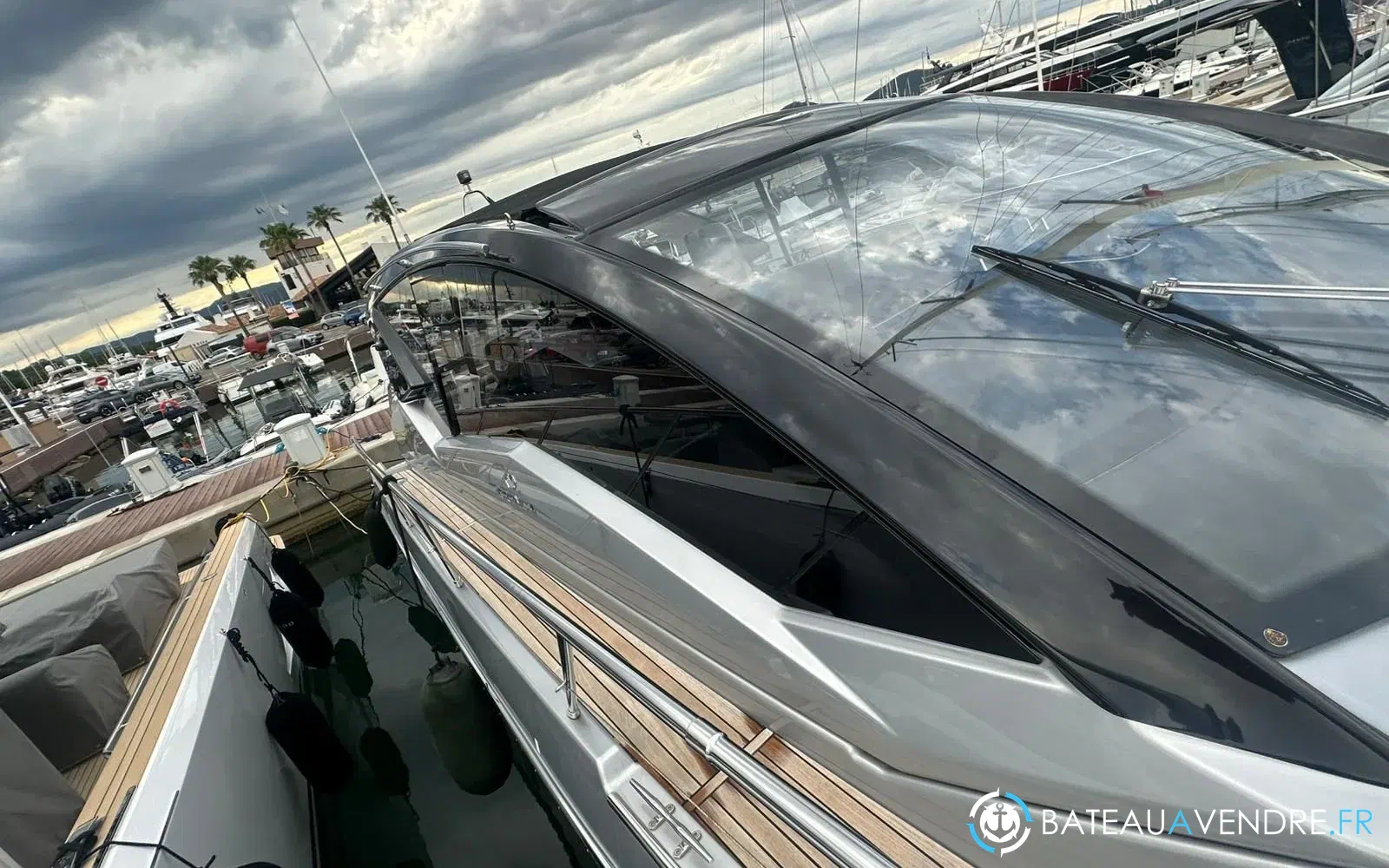 slider 8 Cranchi M 44 Hard Top