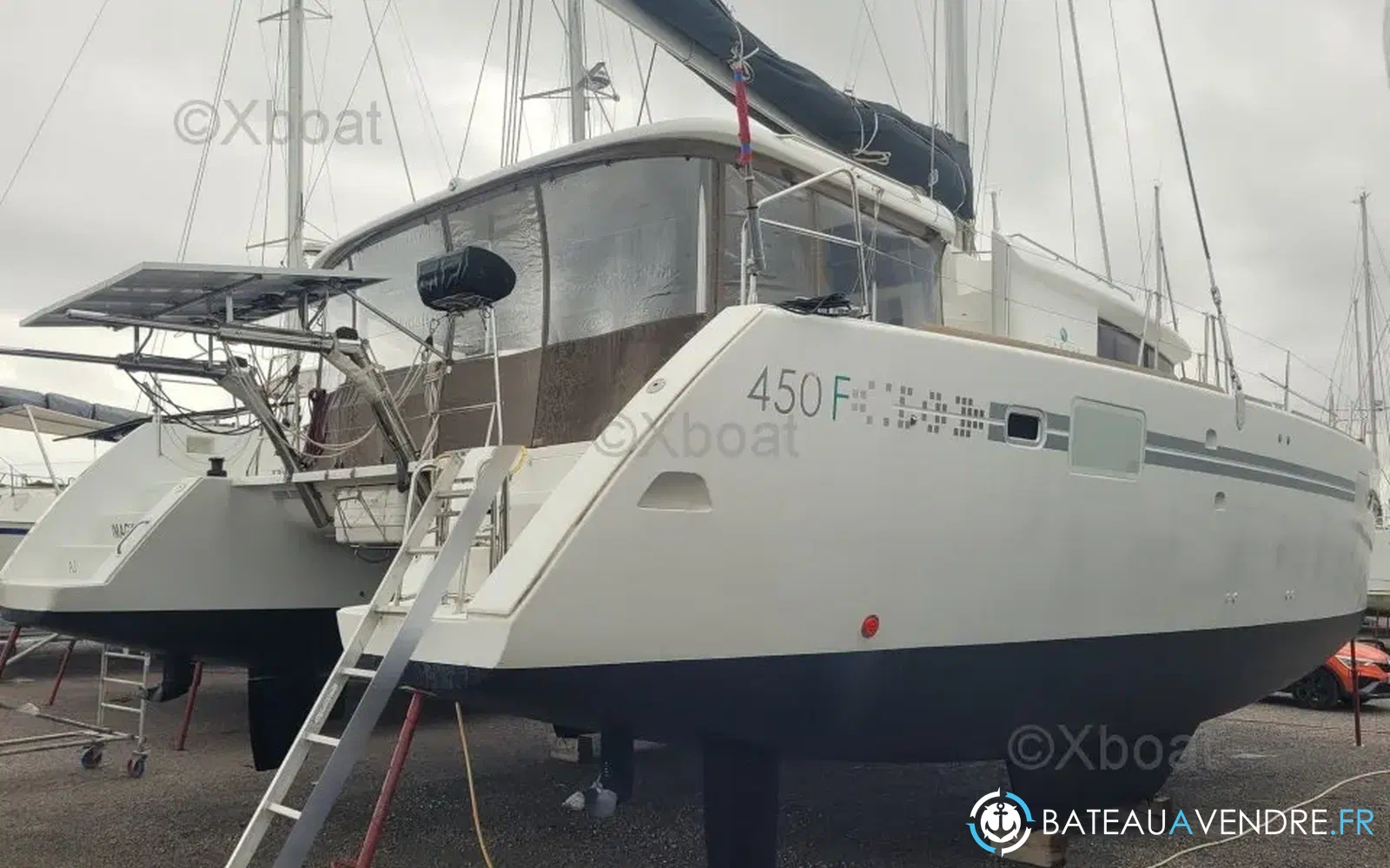 slider 1 Lagoon 450