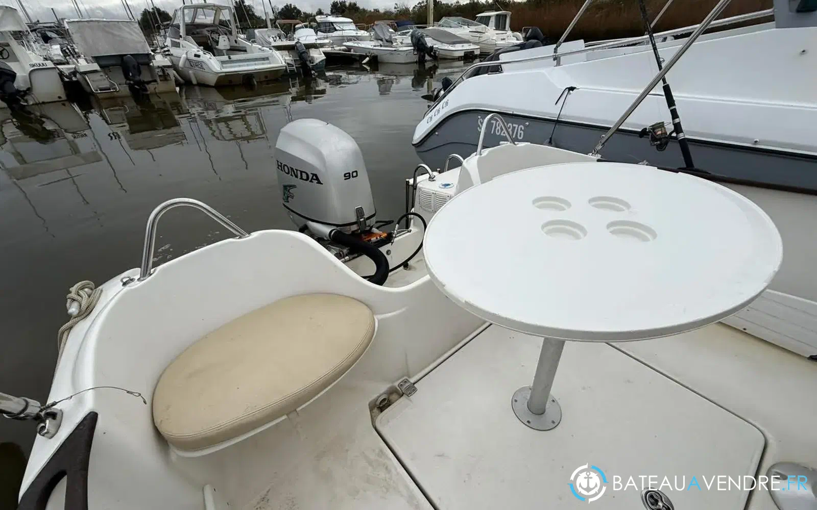 slider 11 Beneteau Flyer 550 Open