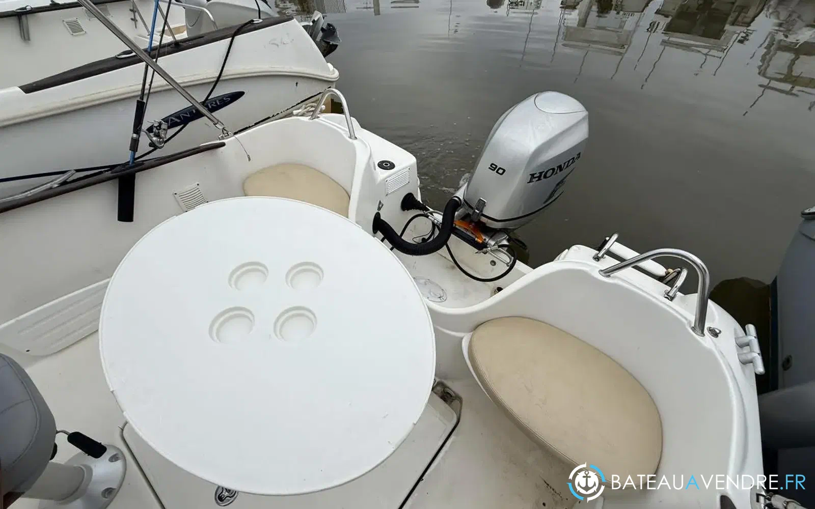 slider 12 Beneteau Flyer 550 Open