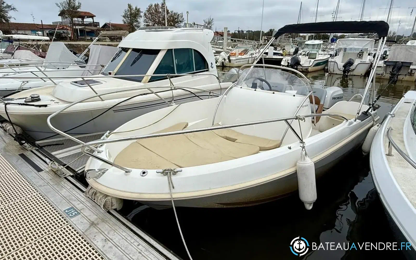 slider 14 Beneteau Flyer 550 Open