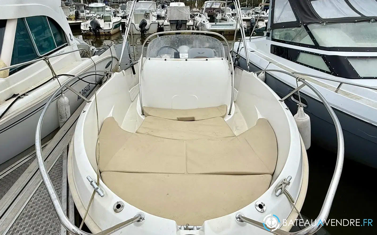 slider 15 Beneteau Flyer 550 Open