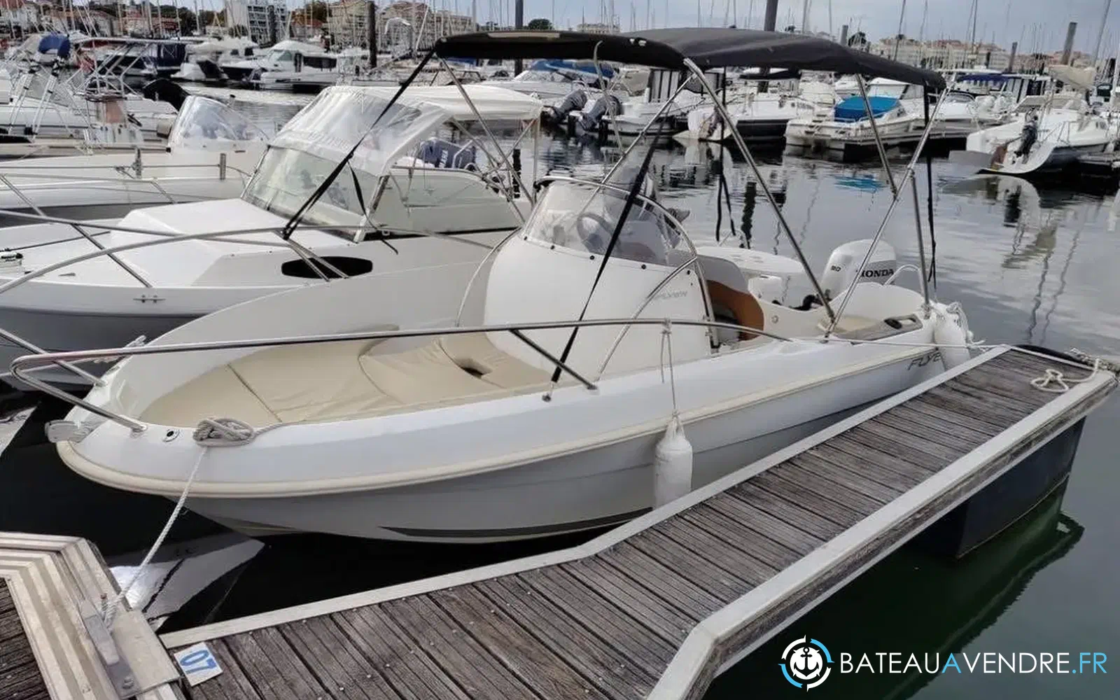 slider 0 Beneteau Flyer 550 Open