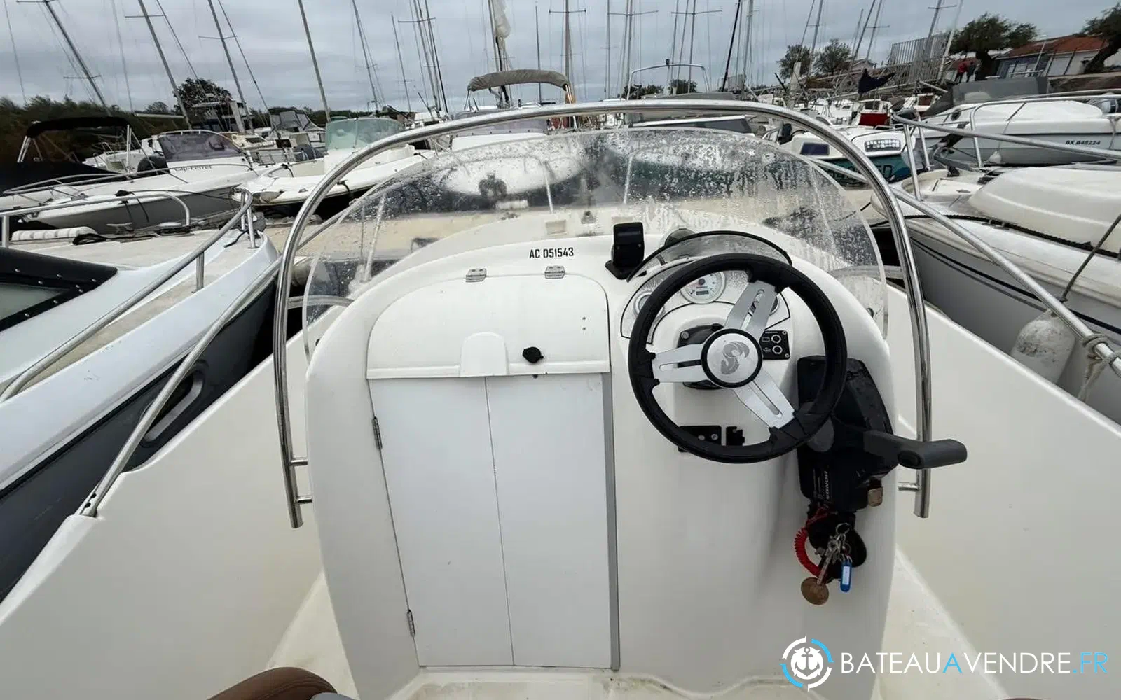 slider 8 Beneteau Flyer 550 Open