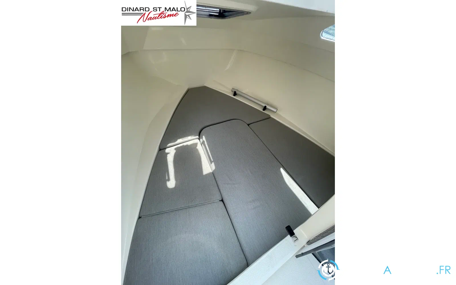 slider 4 Quicksilver Activ 555 Cabin