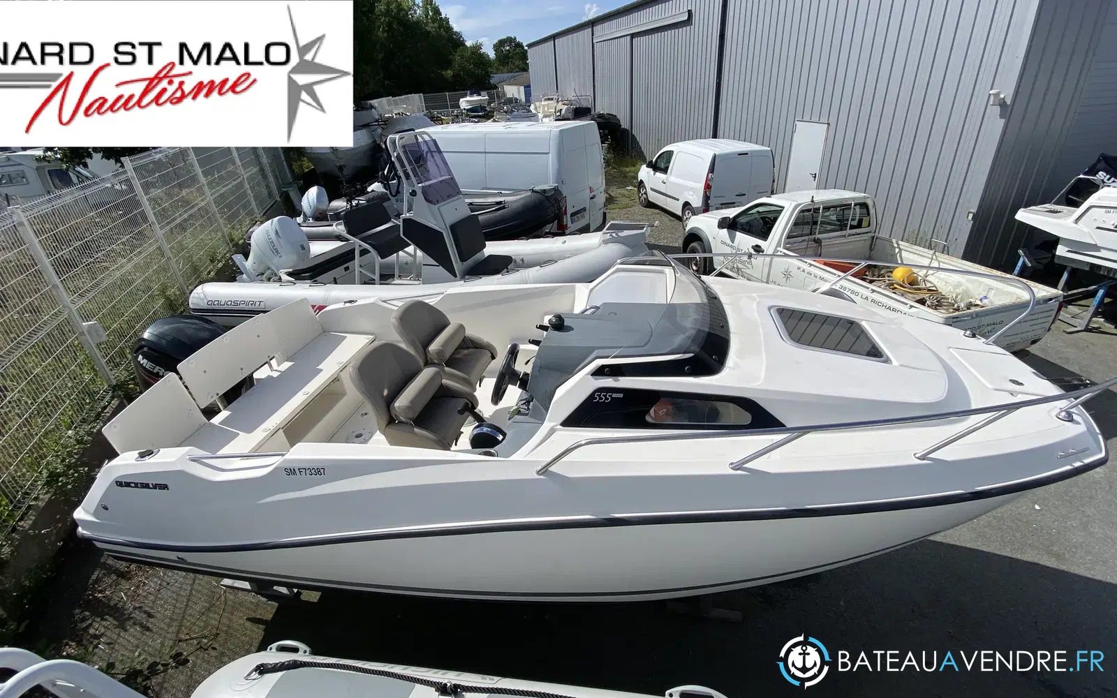 slider 1 Quicksilver Activ 555 Cabin