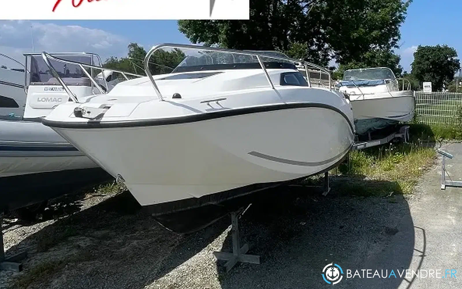 slider 0 Quicksilver Activ 555 Cabin