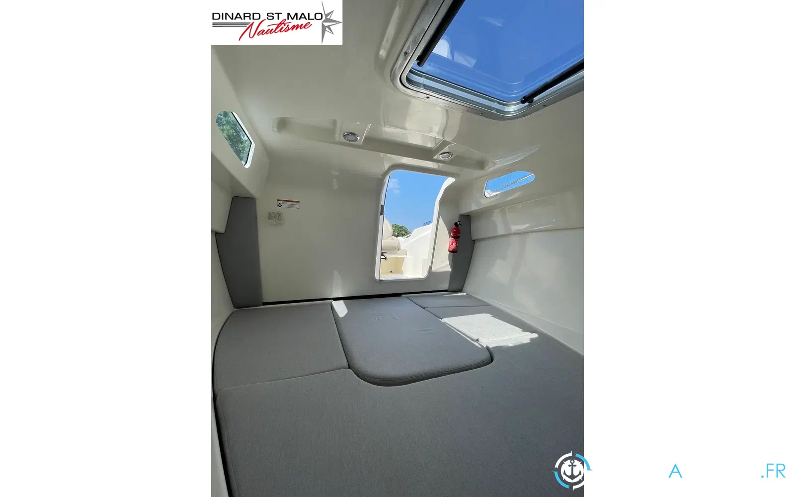 slider 5 Quicksilver Activ 555 Cabin