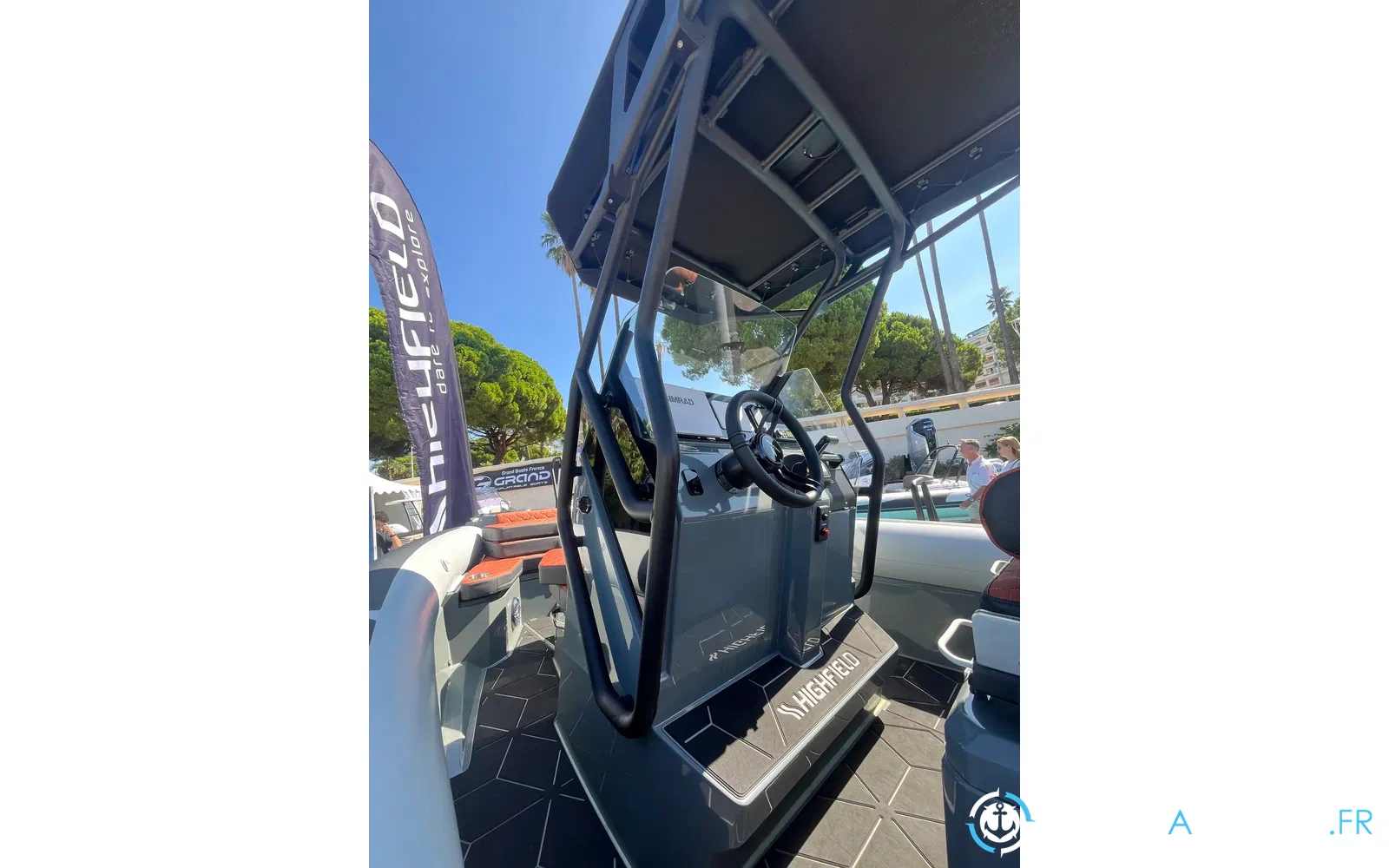 slider 4 Highfield ADV7