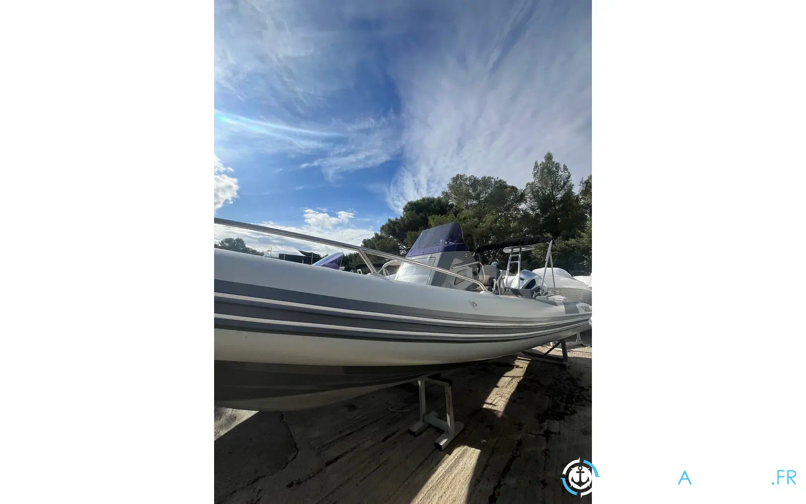 slider 17 Grand Golden Line G750