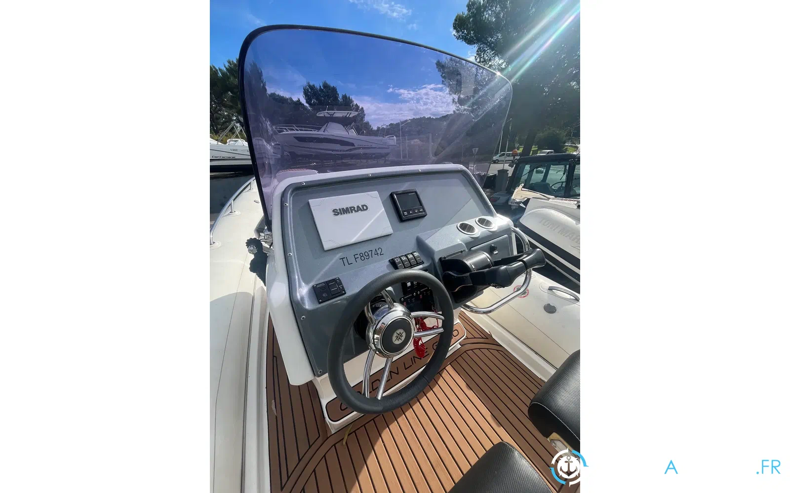 slider 9 Grand Golden Line G850
