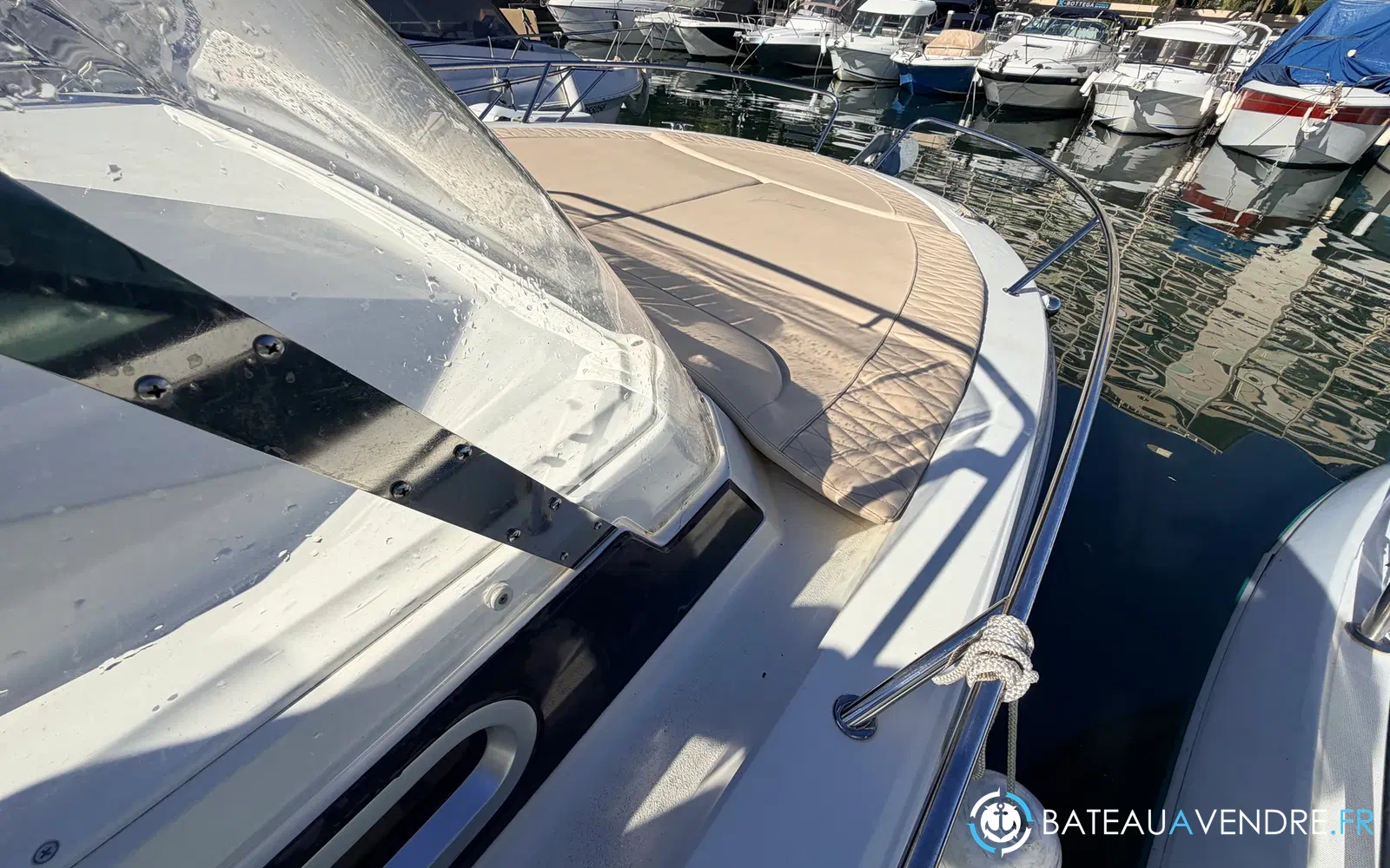 slider 6 Pacific Craft 700 SC