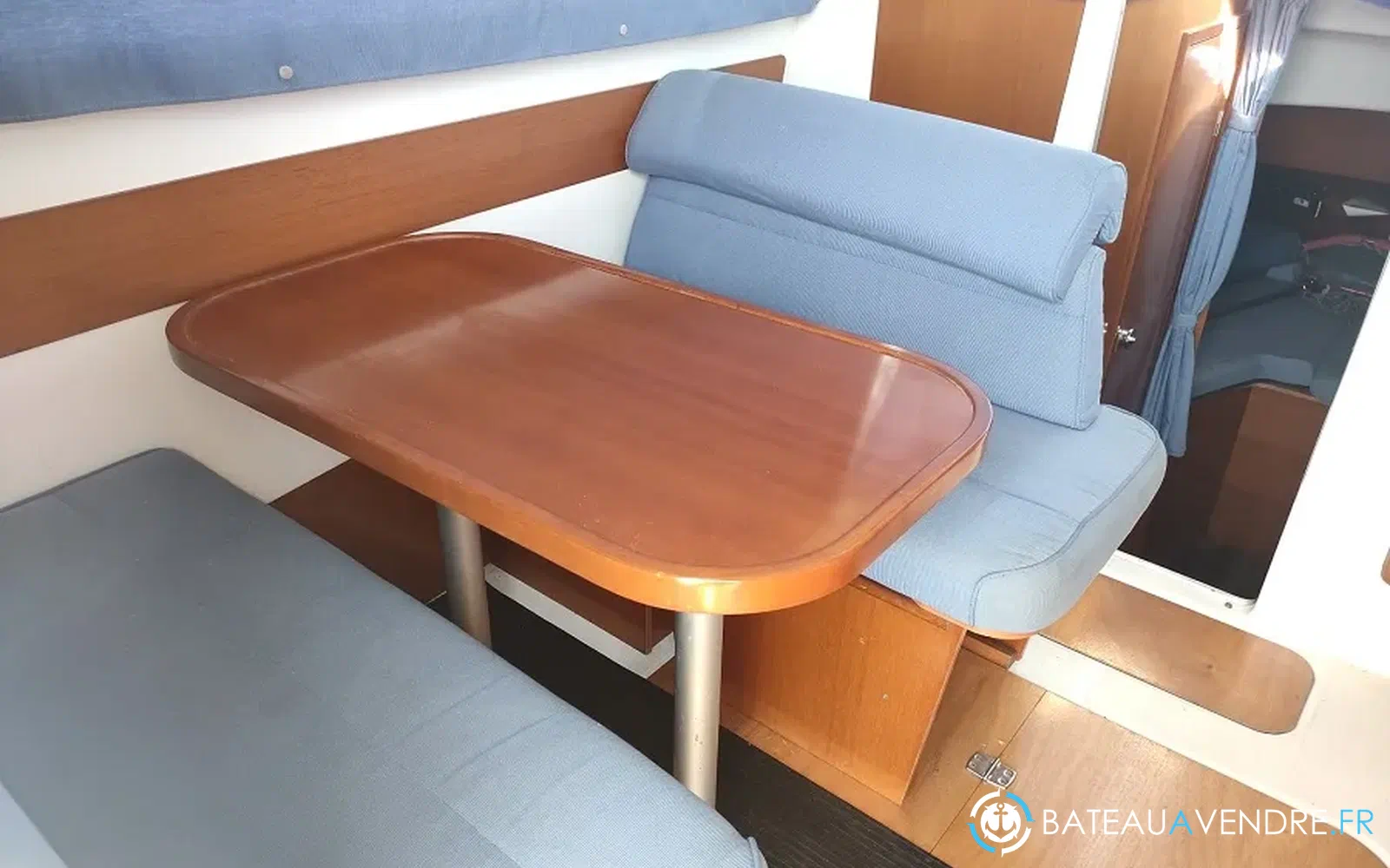 slider 12 Beneteau Antares 760
