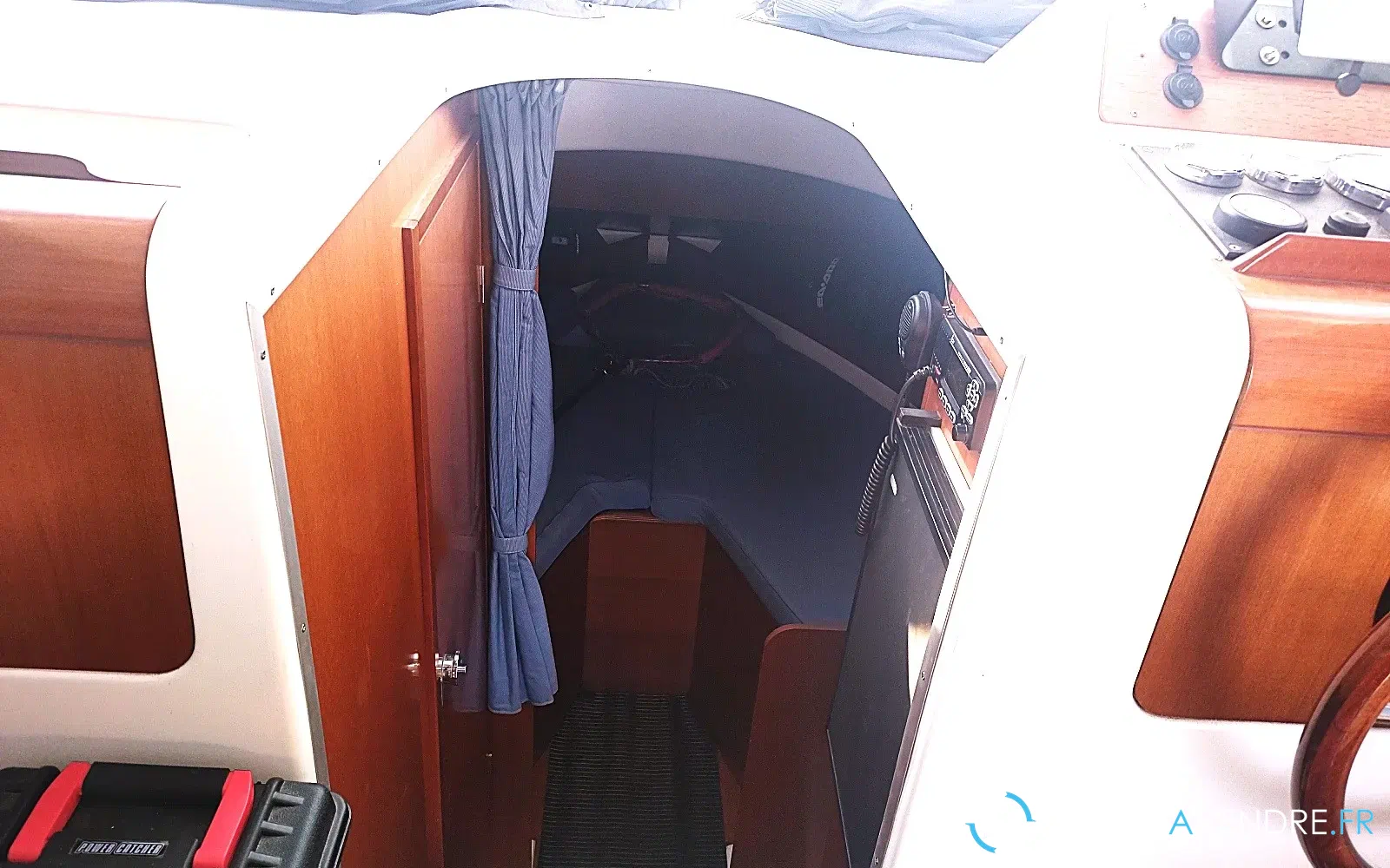 slider 21 Beneteau Antares 760
