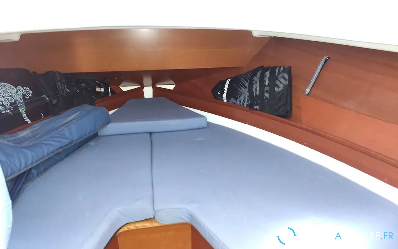 slider 26 Beneteau Antares 760