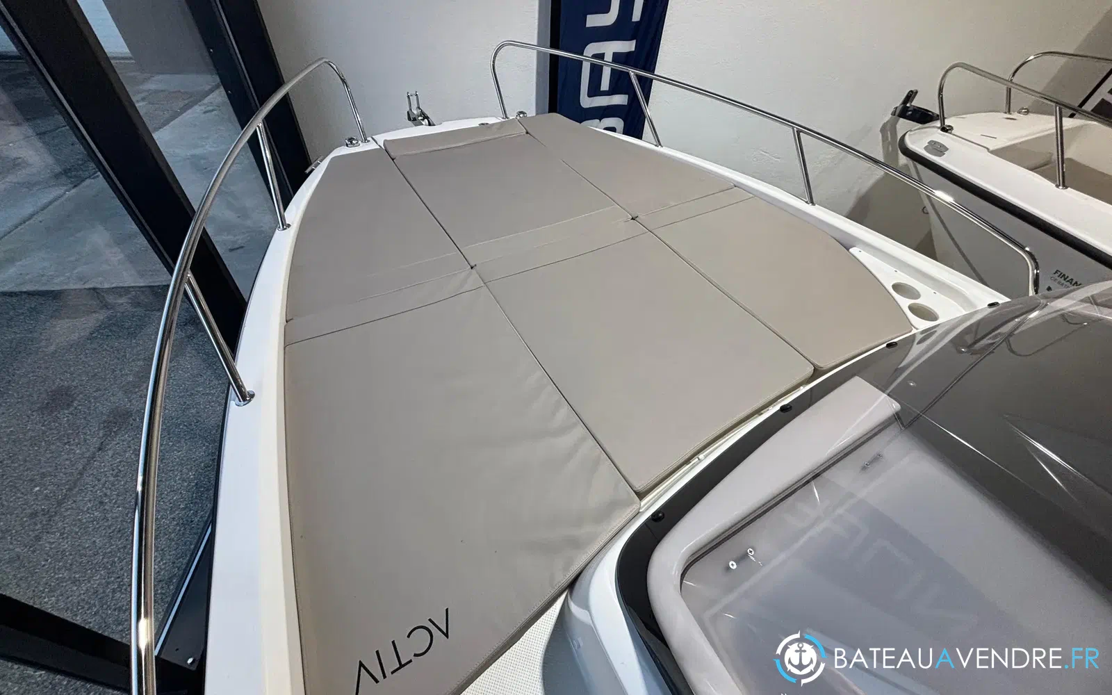 slider 12 Quicksilver Activ 675 Sundeck