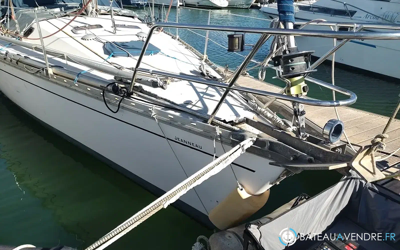 slider 0 Jeanneau Sun Shine 36