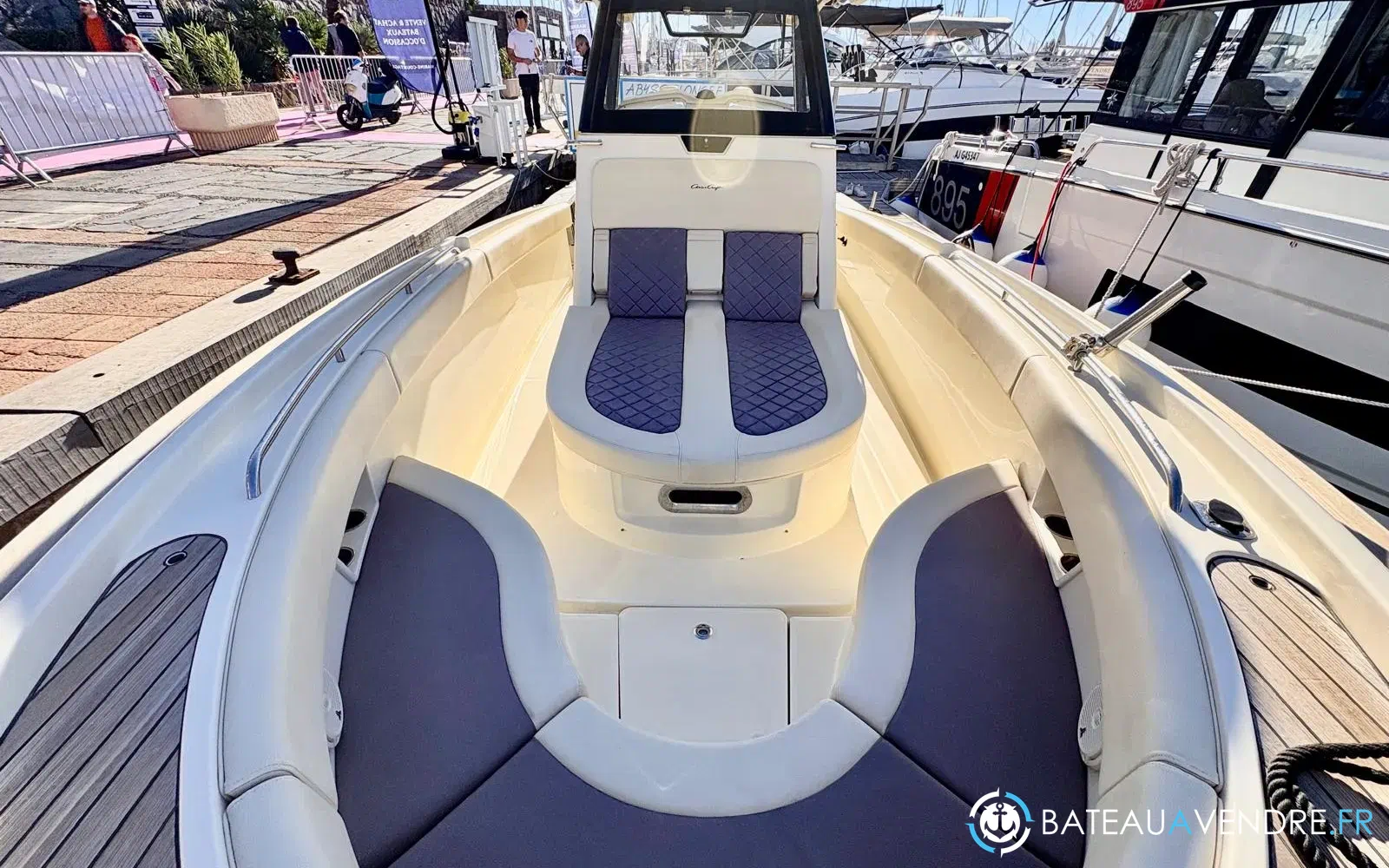 slider 15 Chris Craft Catalina 30