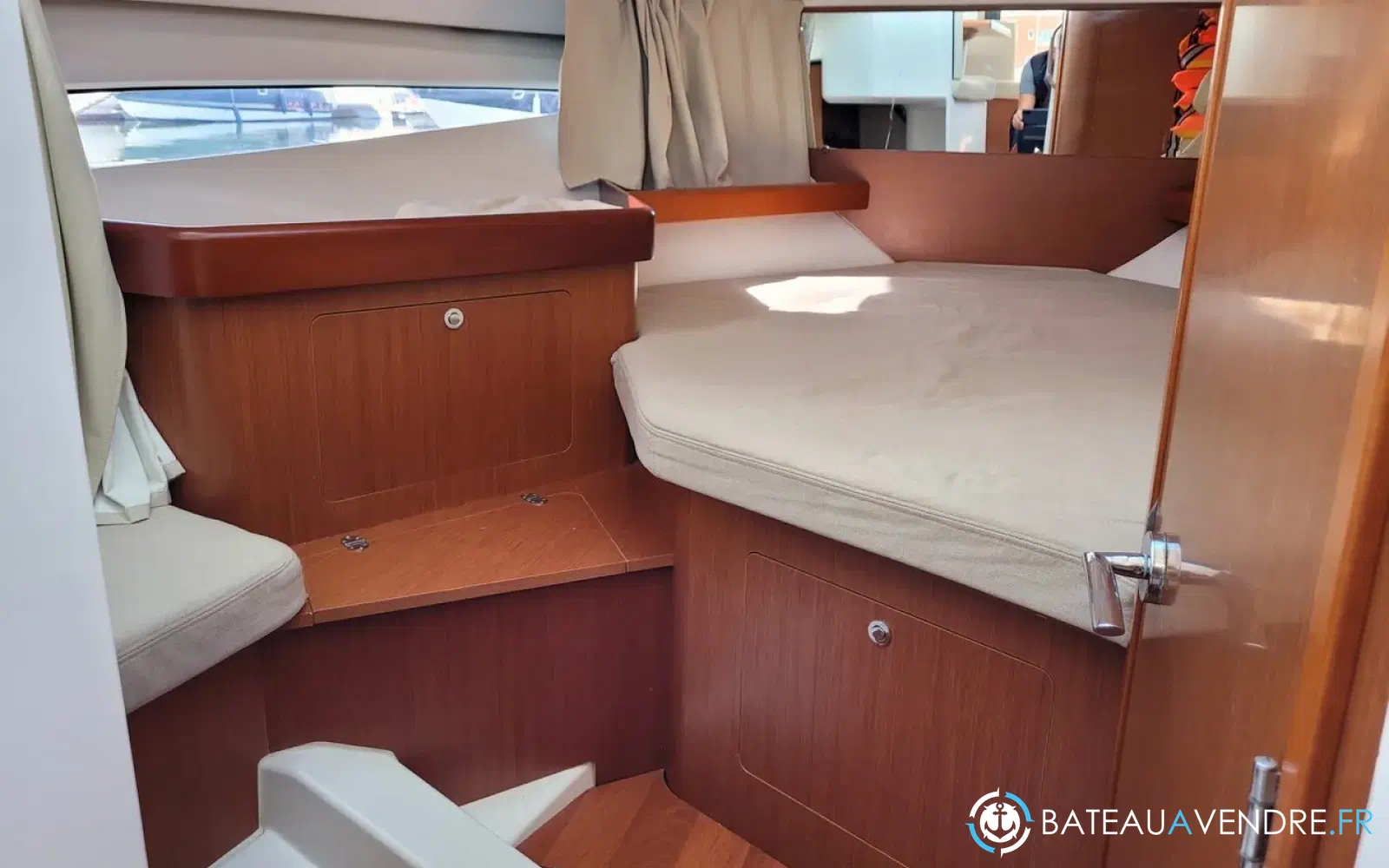 slider 5 Beneteau Antares 8.80