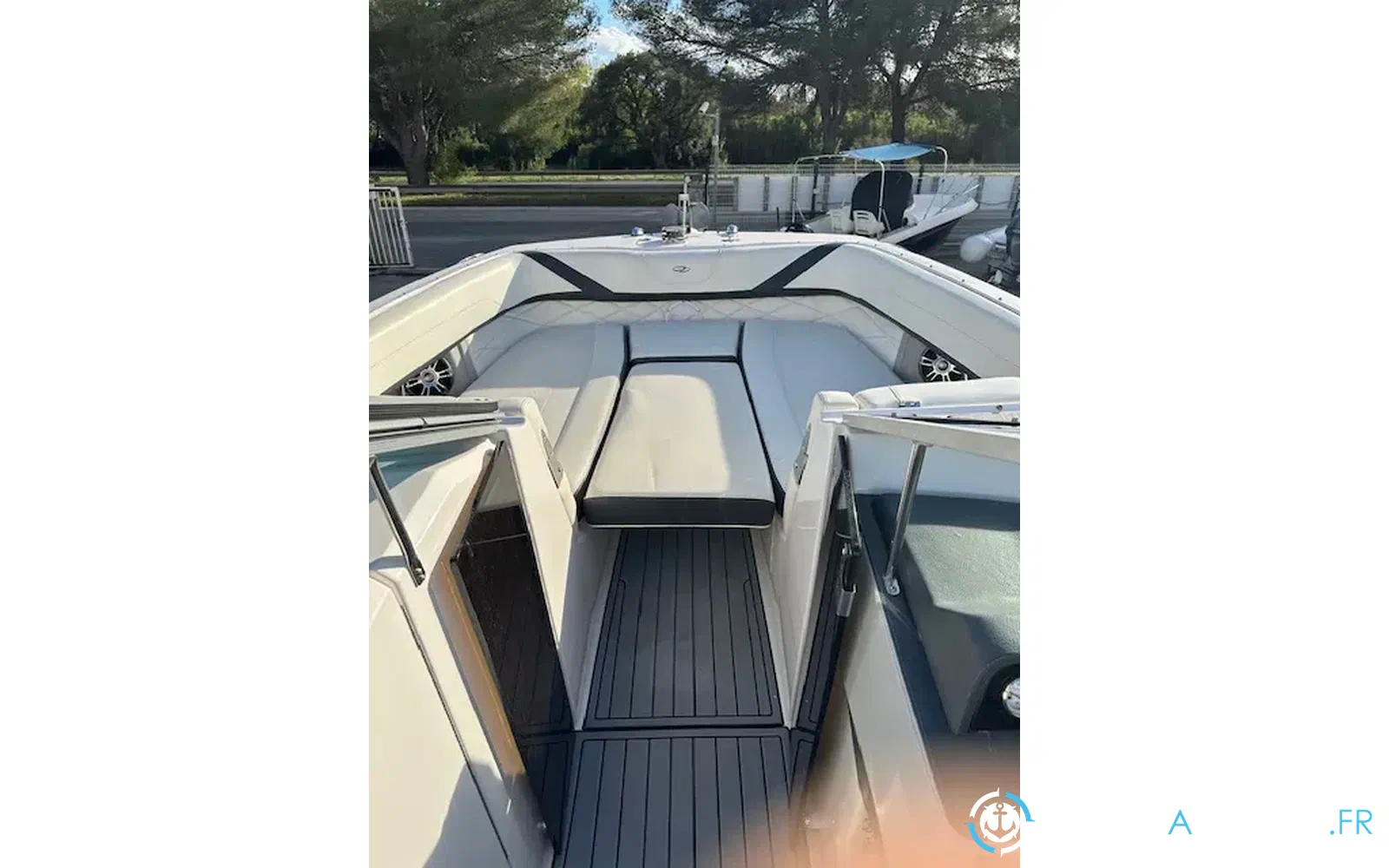 slider 15 Regal 26 Fasdeck